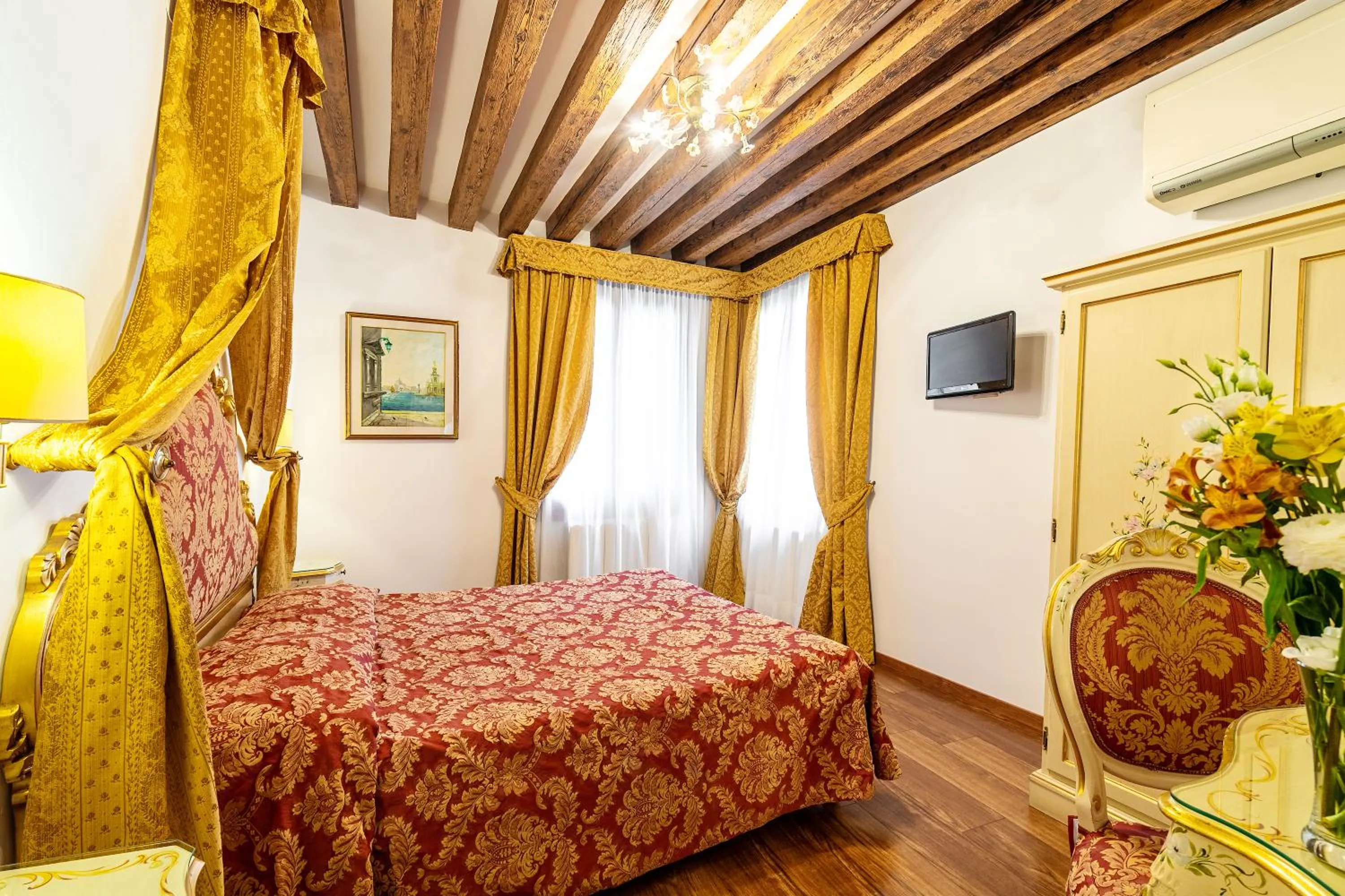 Photo of the whole room, Bed in Hotel Al Vagon