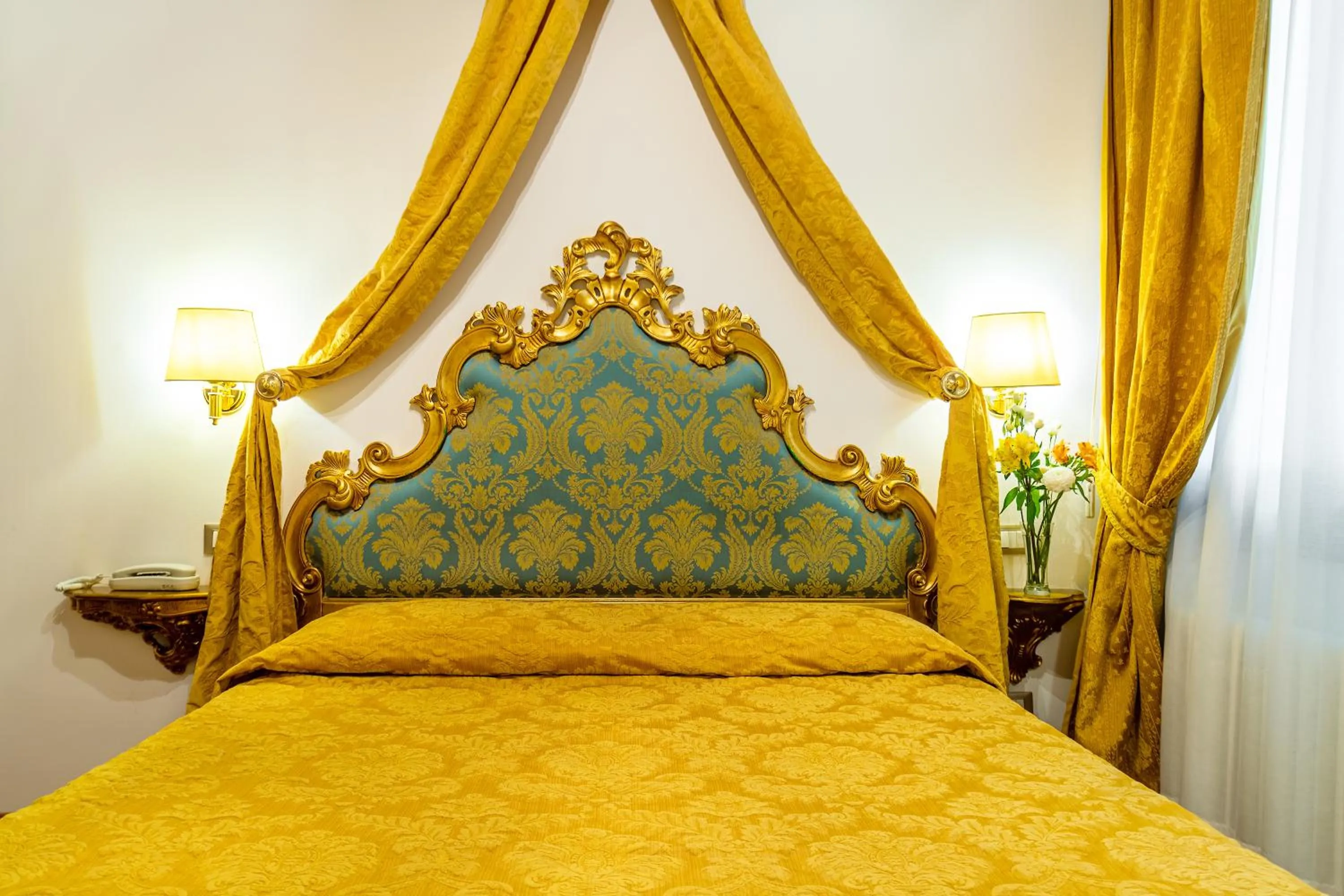 Photo of the whole room, Bed in Hotel Al Vagon