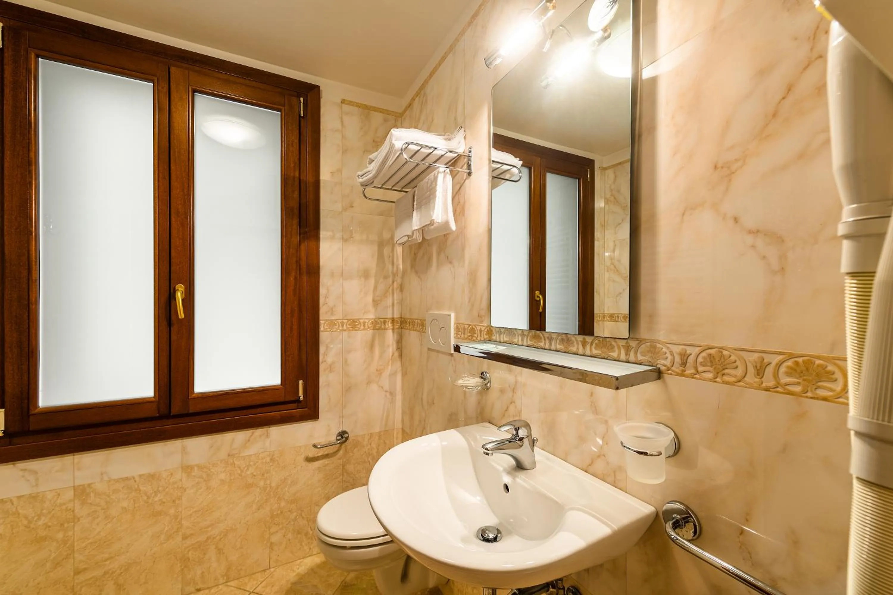 Bathroom in Hotel Al Vagon