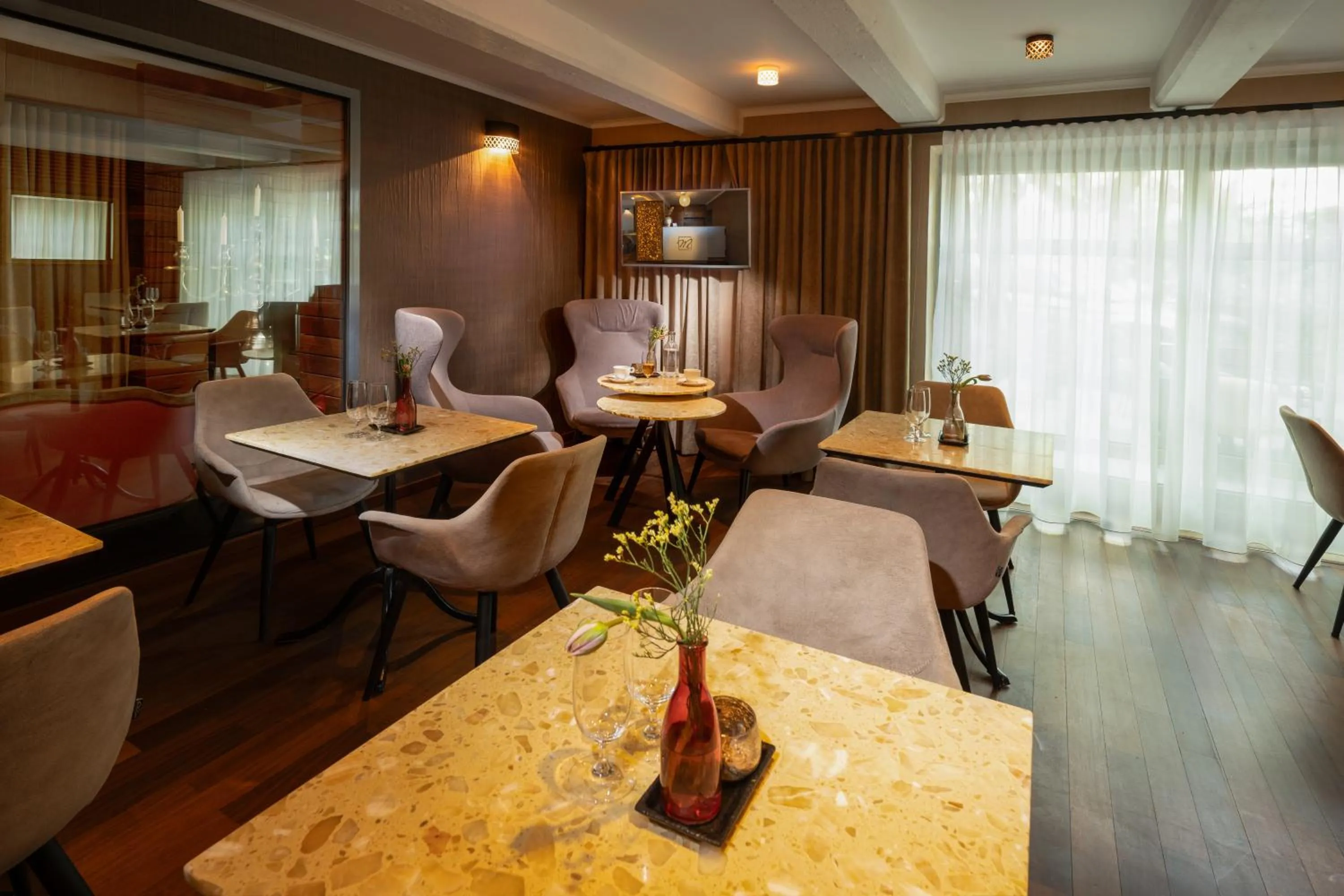 Lobby or reception in Mama's Design & Boutique Hotel