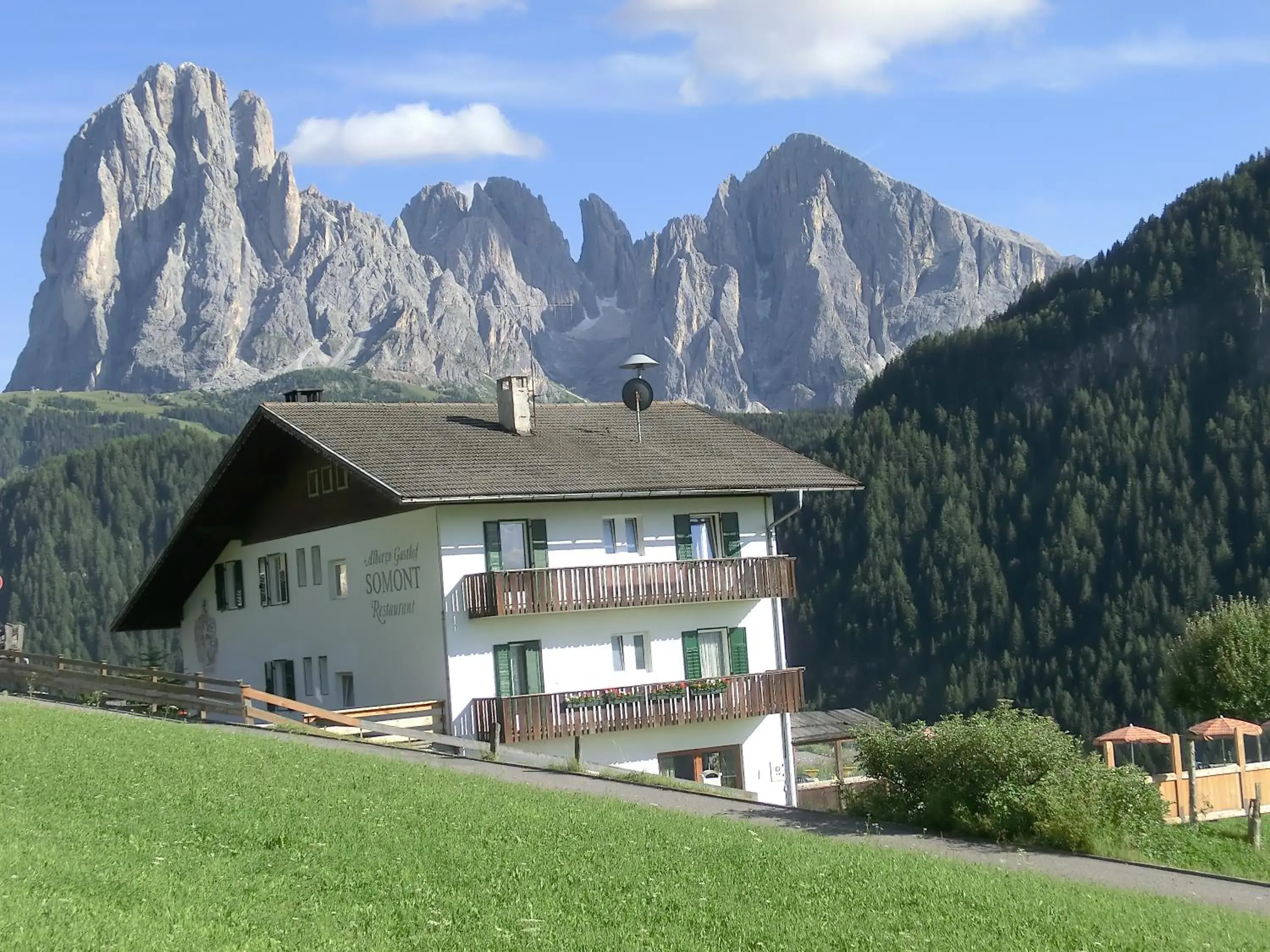 Albergo Somont Albergo Somont