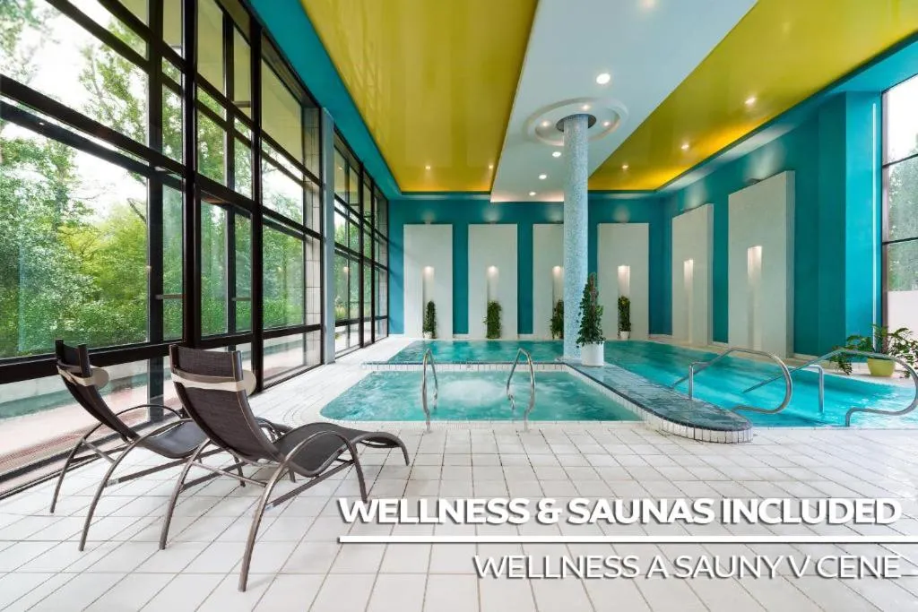 Hot Tub in Ensana Esplanade