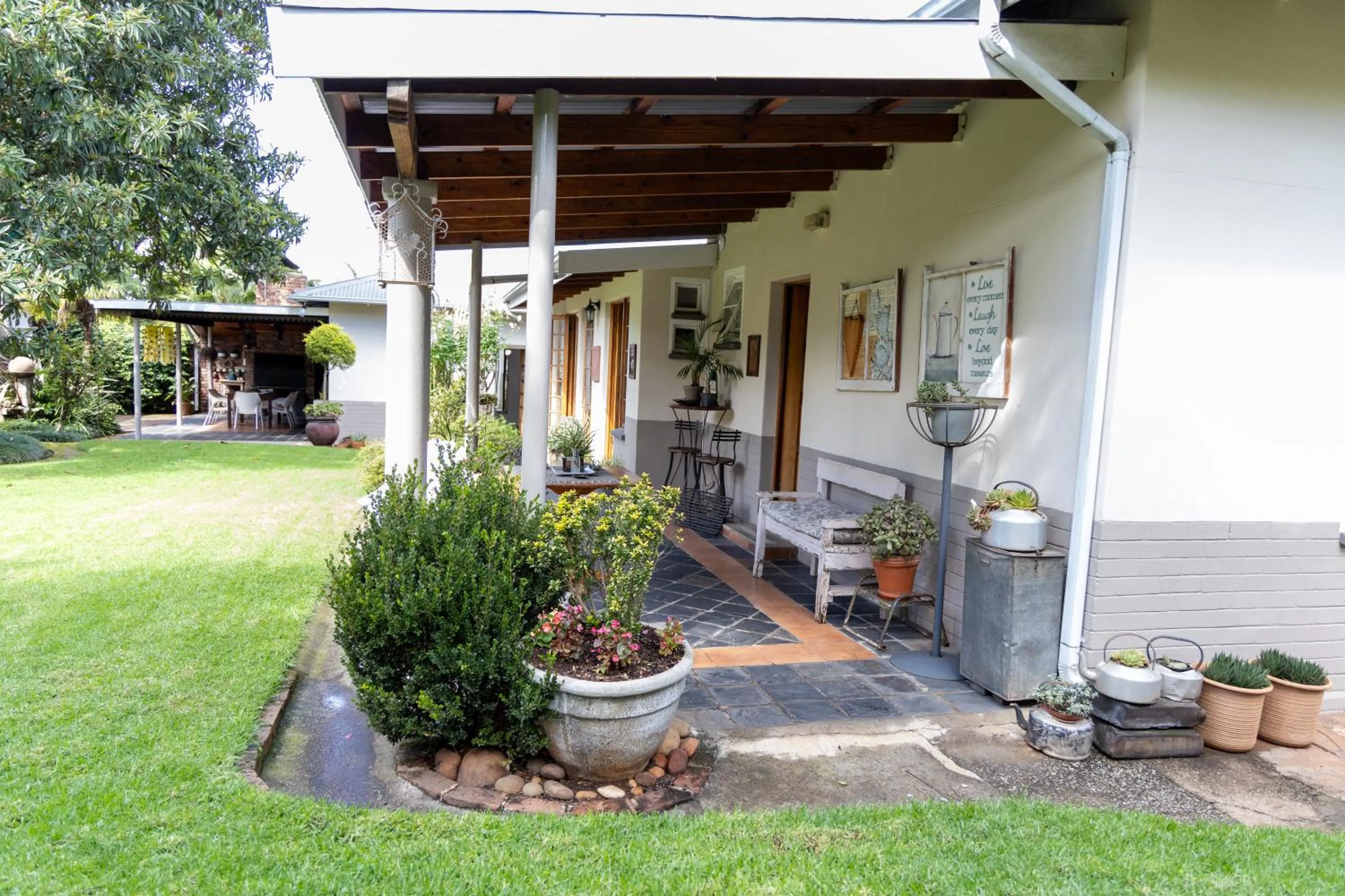 Property building in LA Guesthouse