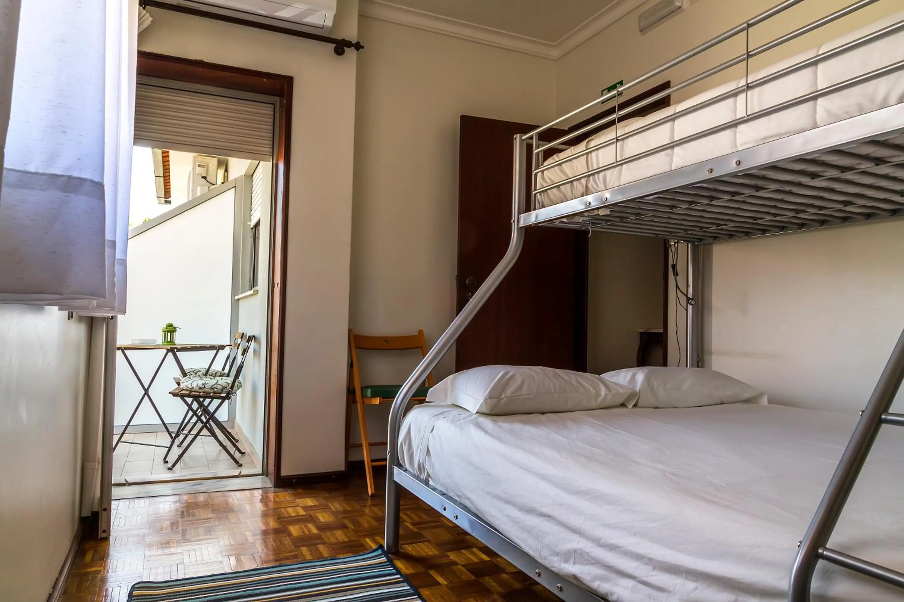 bunk bed, Bed in Hostel Carvalho