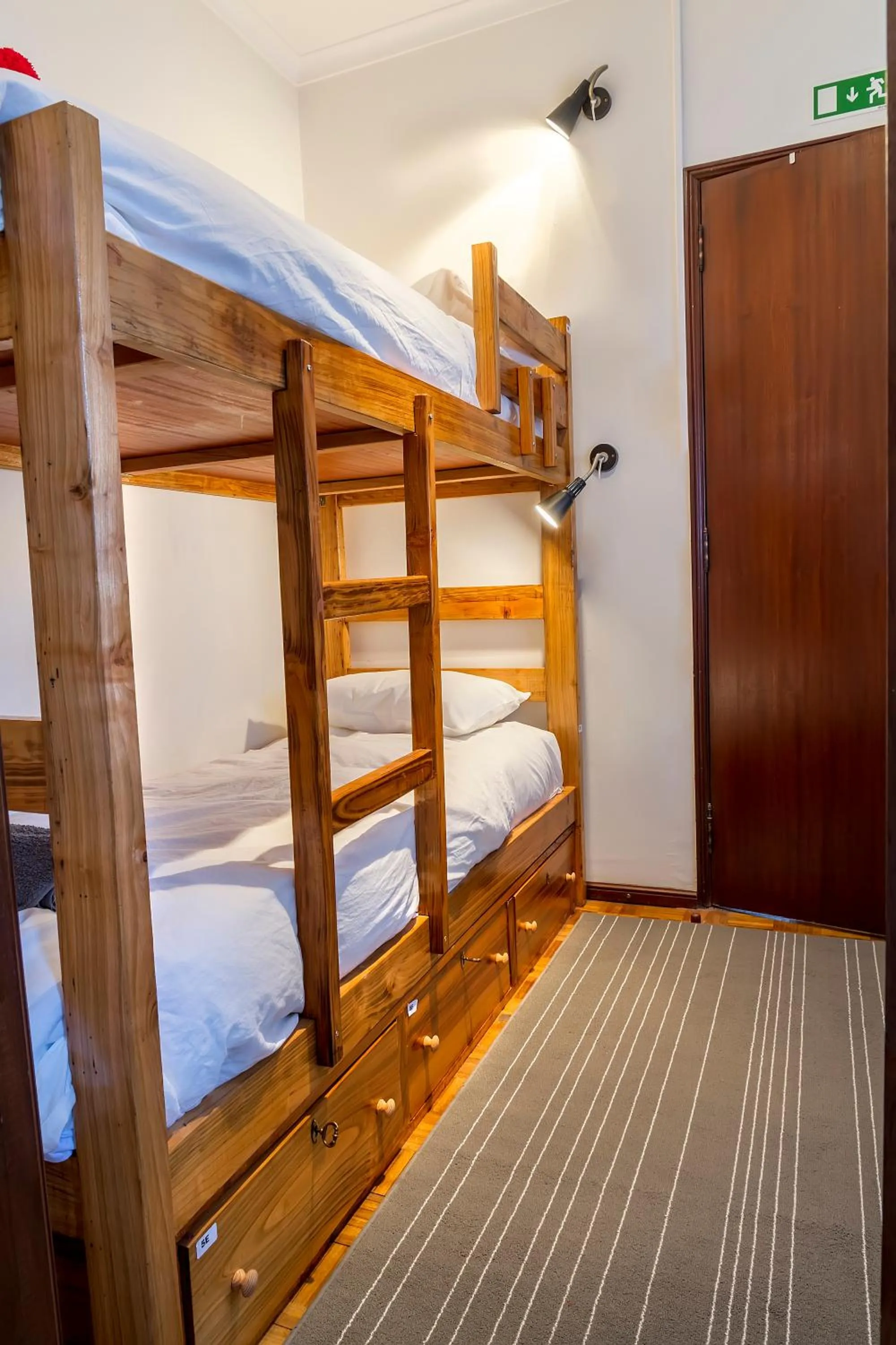 bunk bed, Bed in Hostel Carvalho