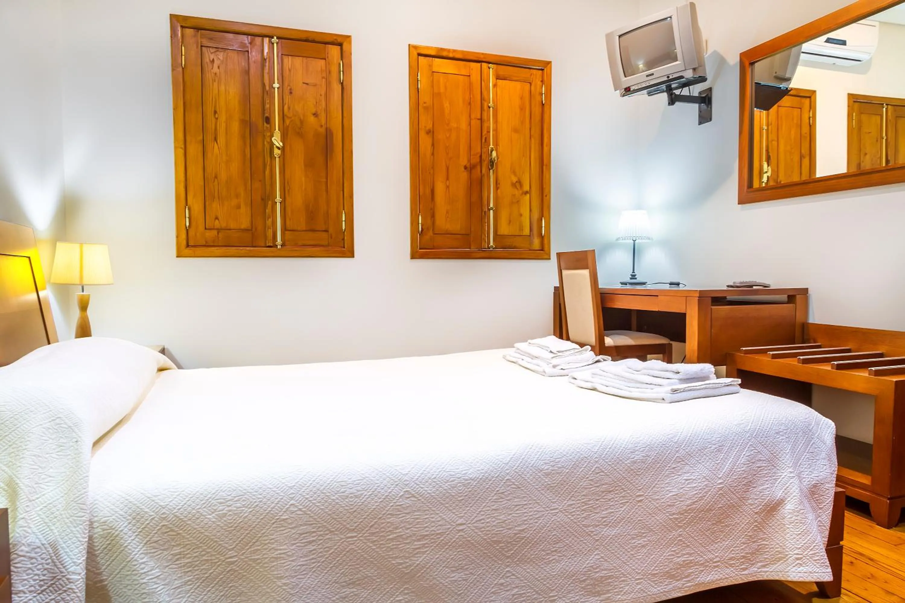 Bed in Hostel Carvalho