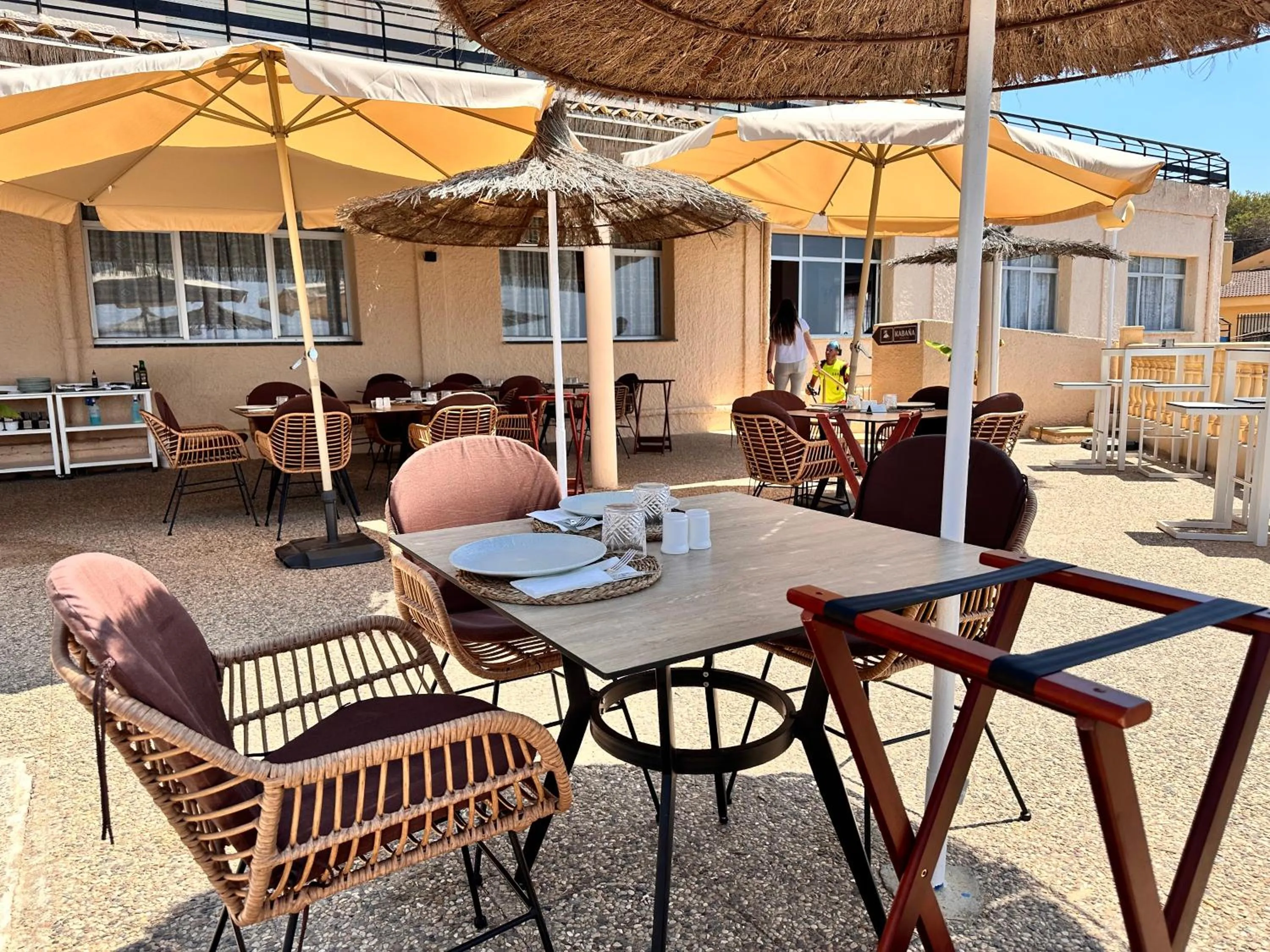 Restaurant/places to eat in Bahía - 30º hotels