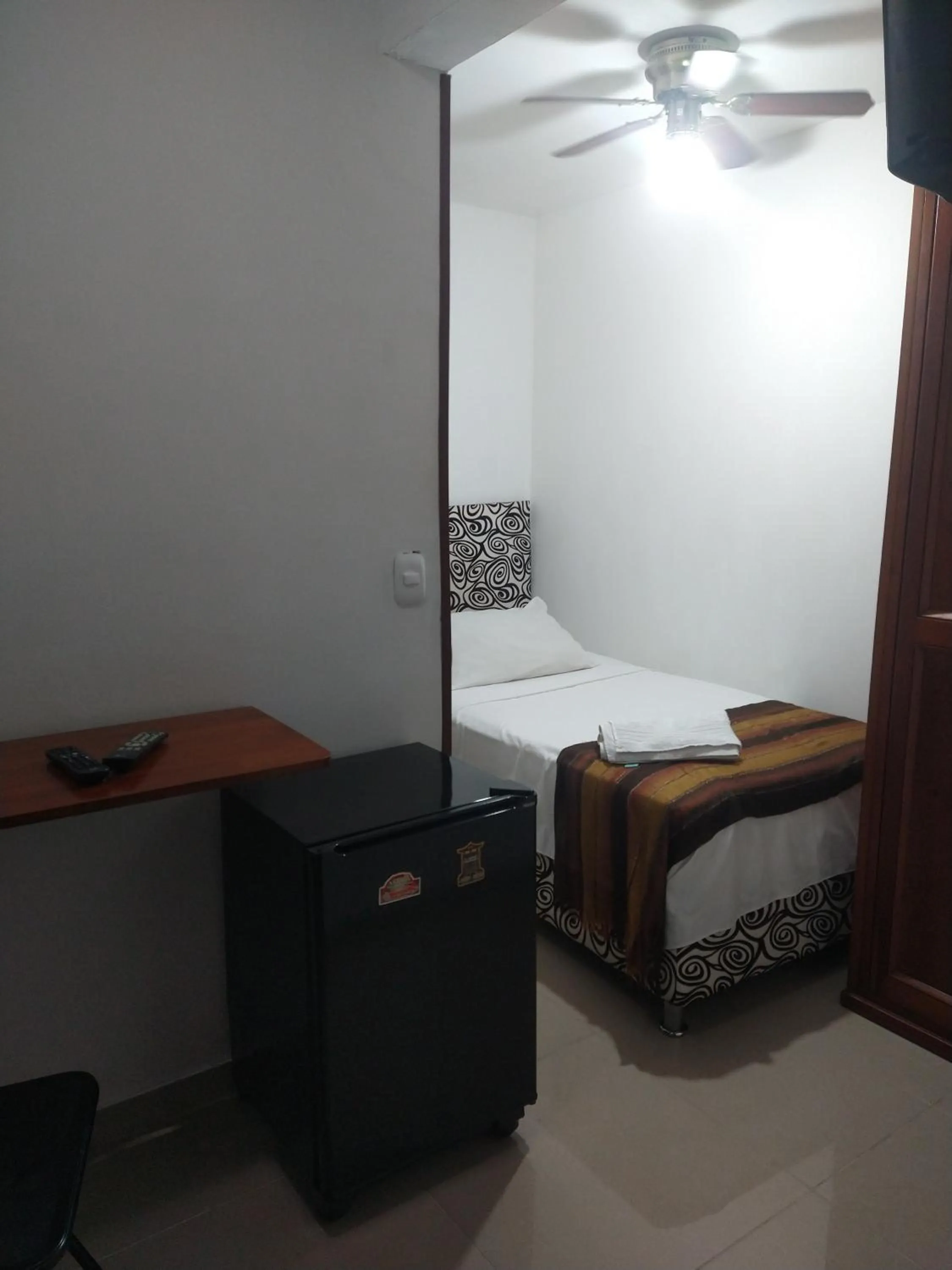 Single Room with Private Bathroom - single occupancy in San Joaquín B&B
