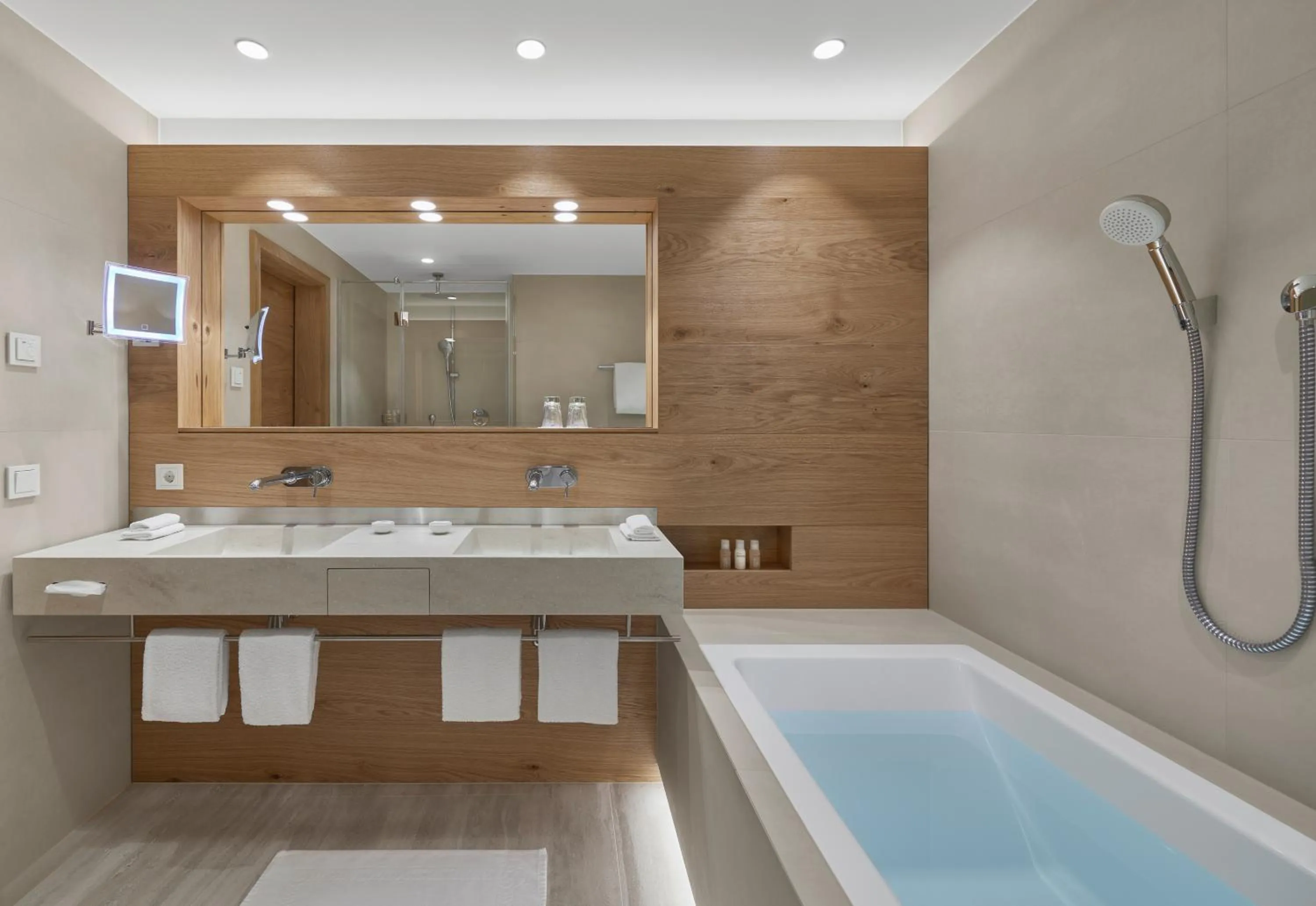 Bathroom in Schwarzer Adler Kitzbühel - Adults Only