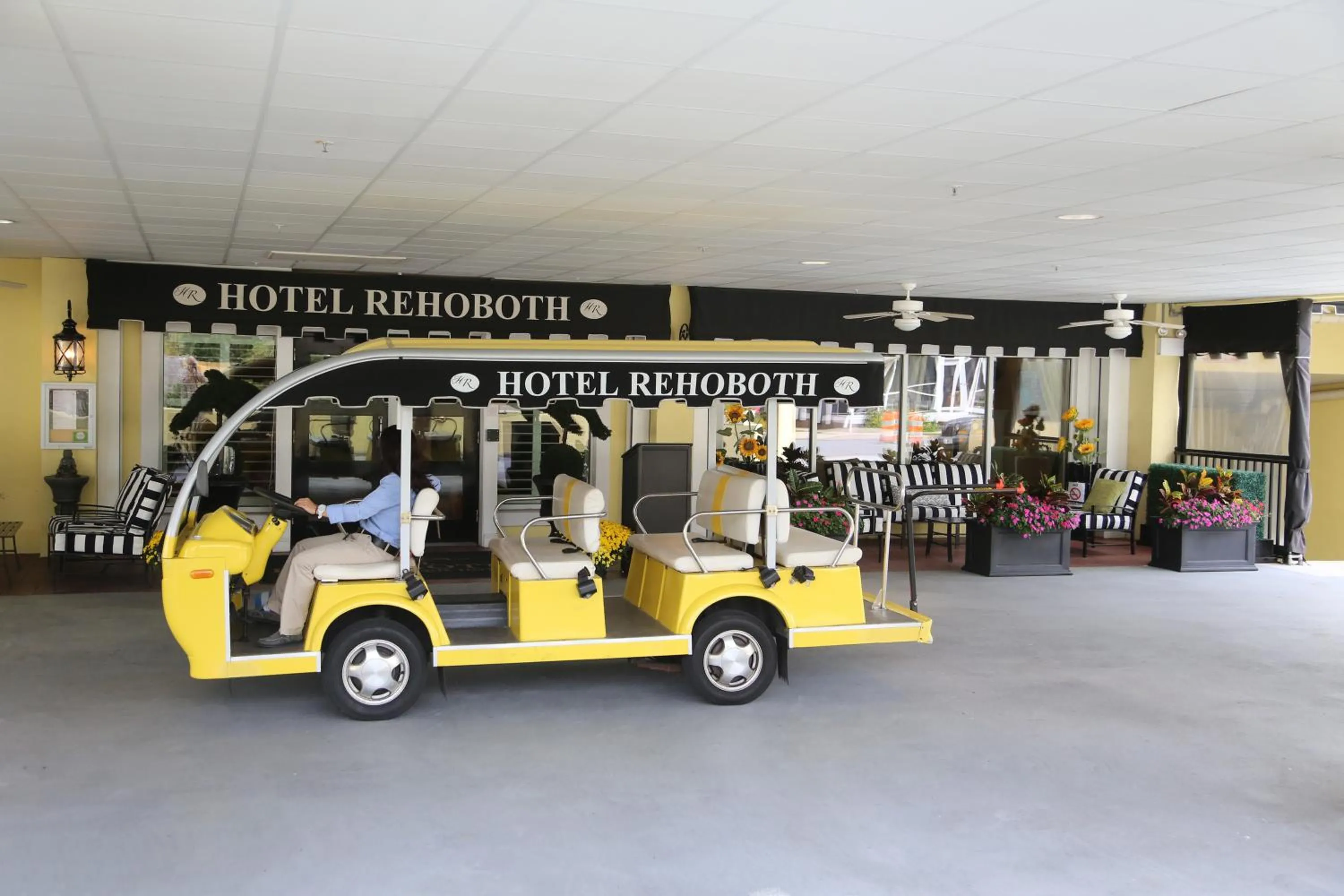 shuttle in Hotel Rehoboth