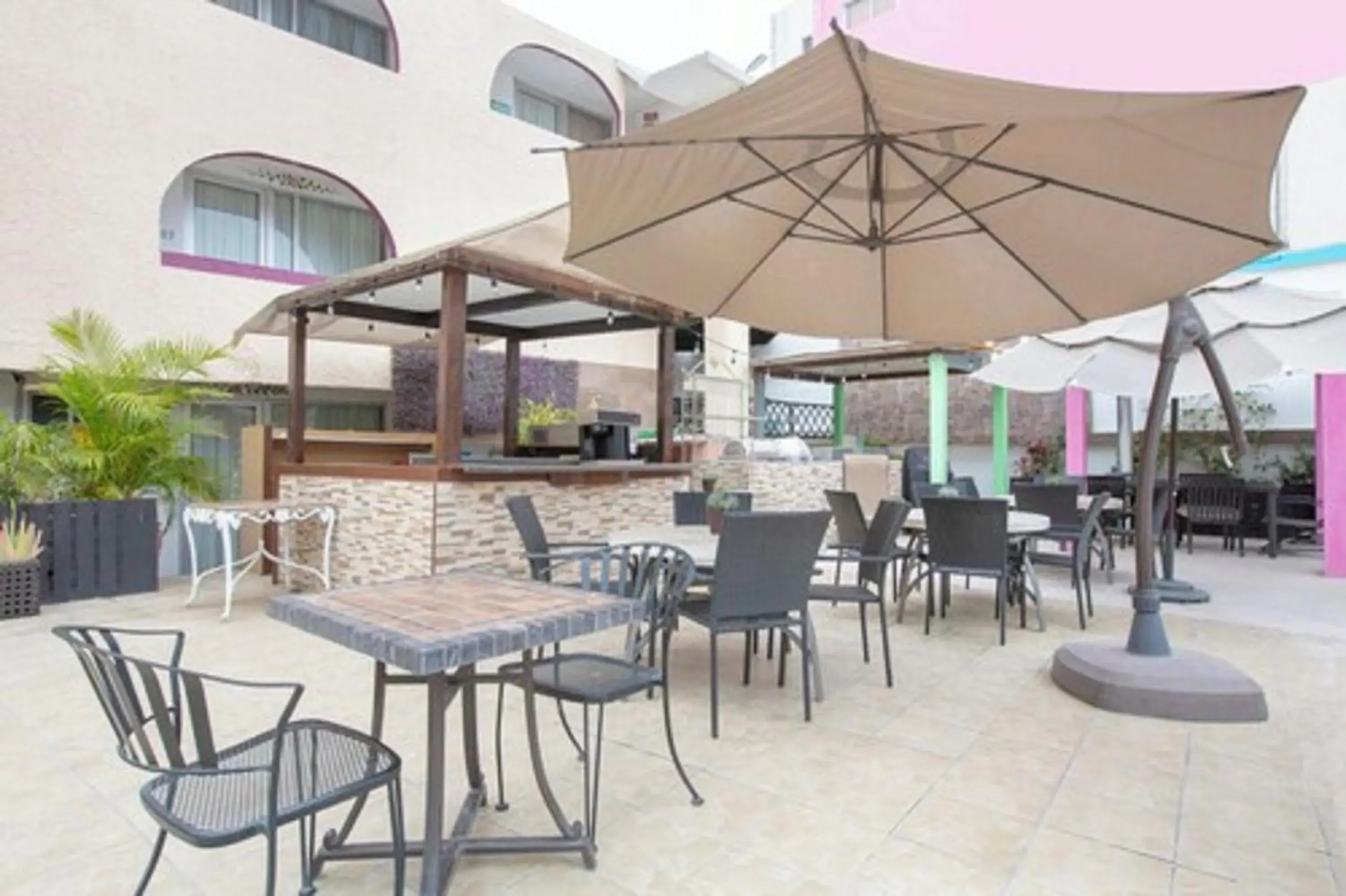 Restaurant/places to eat in Capital O Hotel Dos Mares, Cabo San Lucas Restaurant/places to eat in Capital O Hotel Dos Mares, Cabo San Lucas