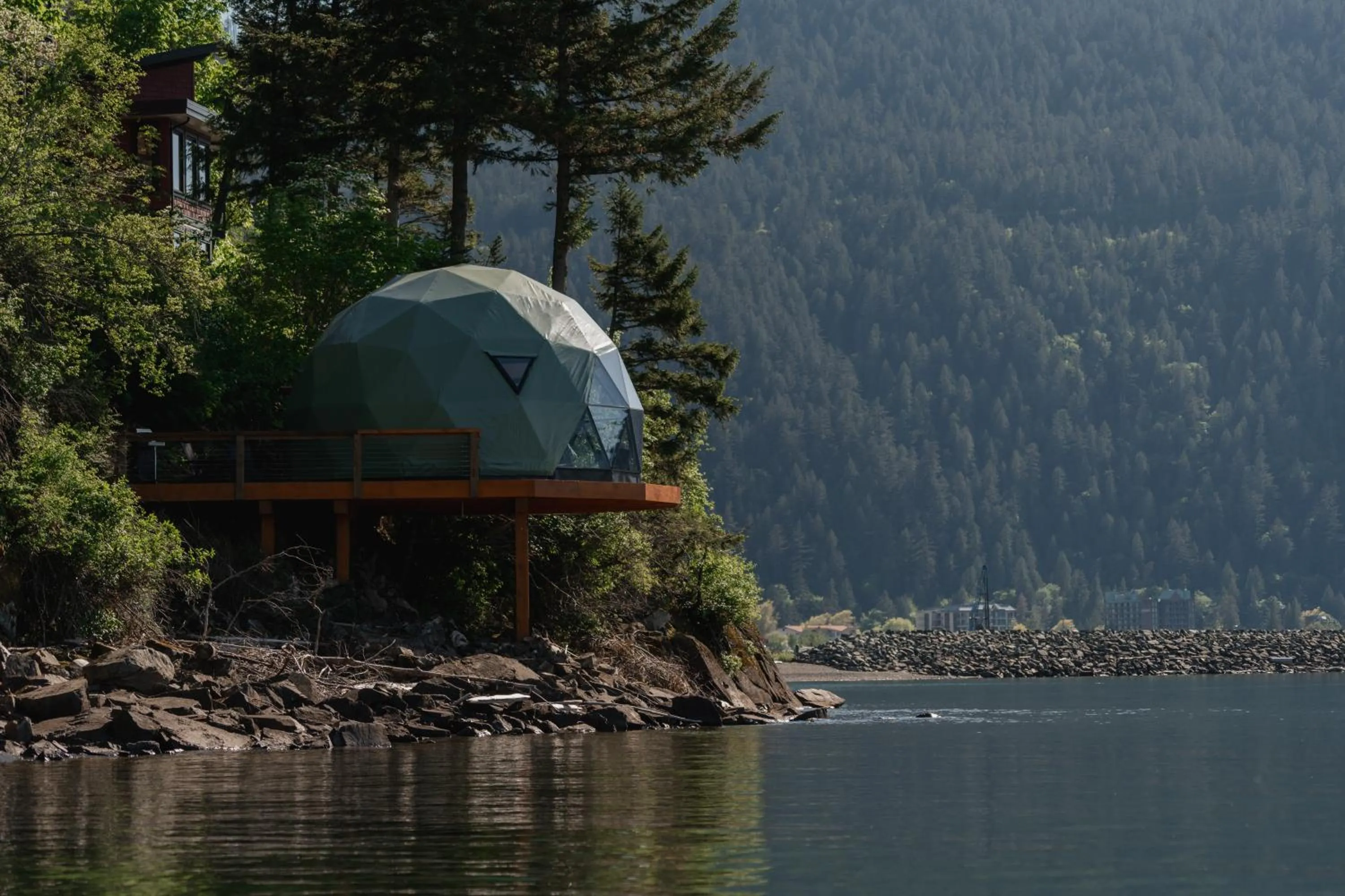 The Lodge on Harrison Lake