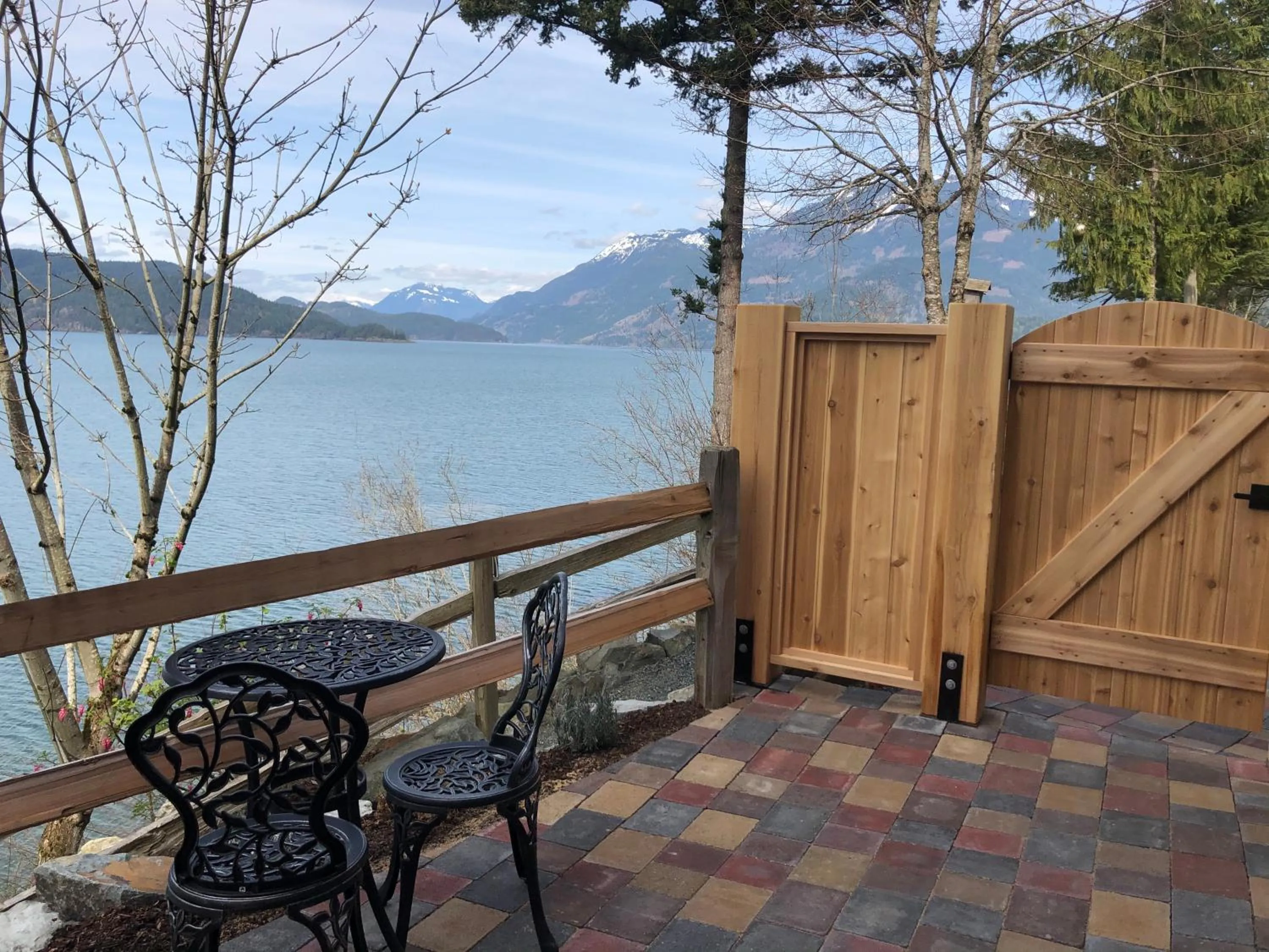 The Lodge on Harrison Lake
