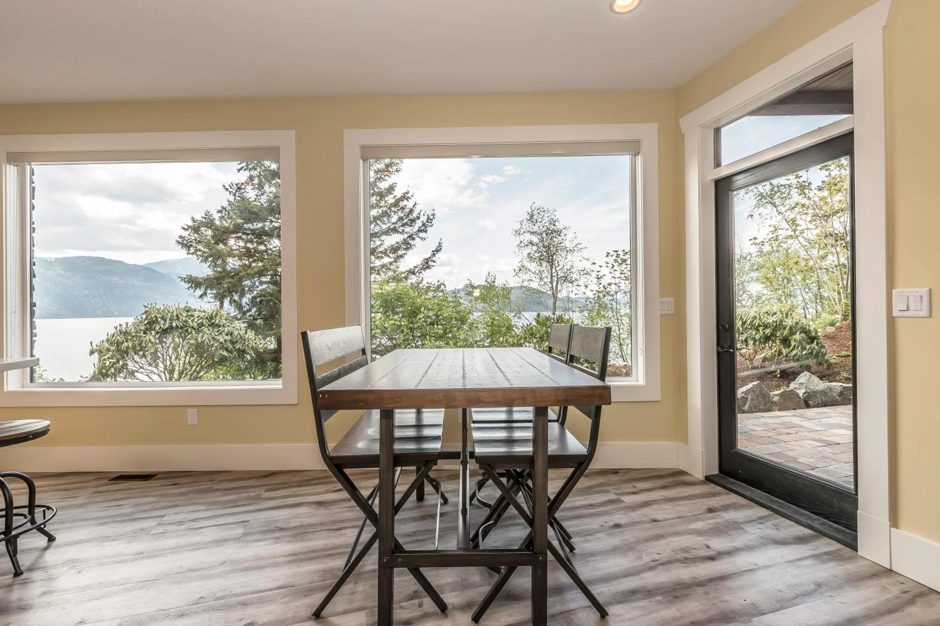 The Lodge on Harrison Lake