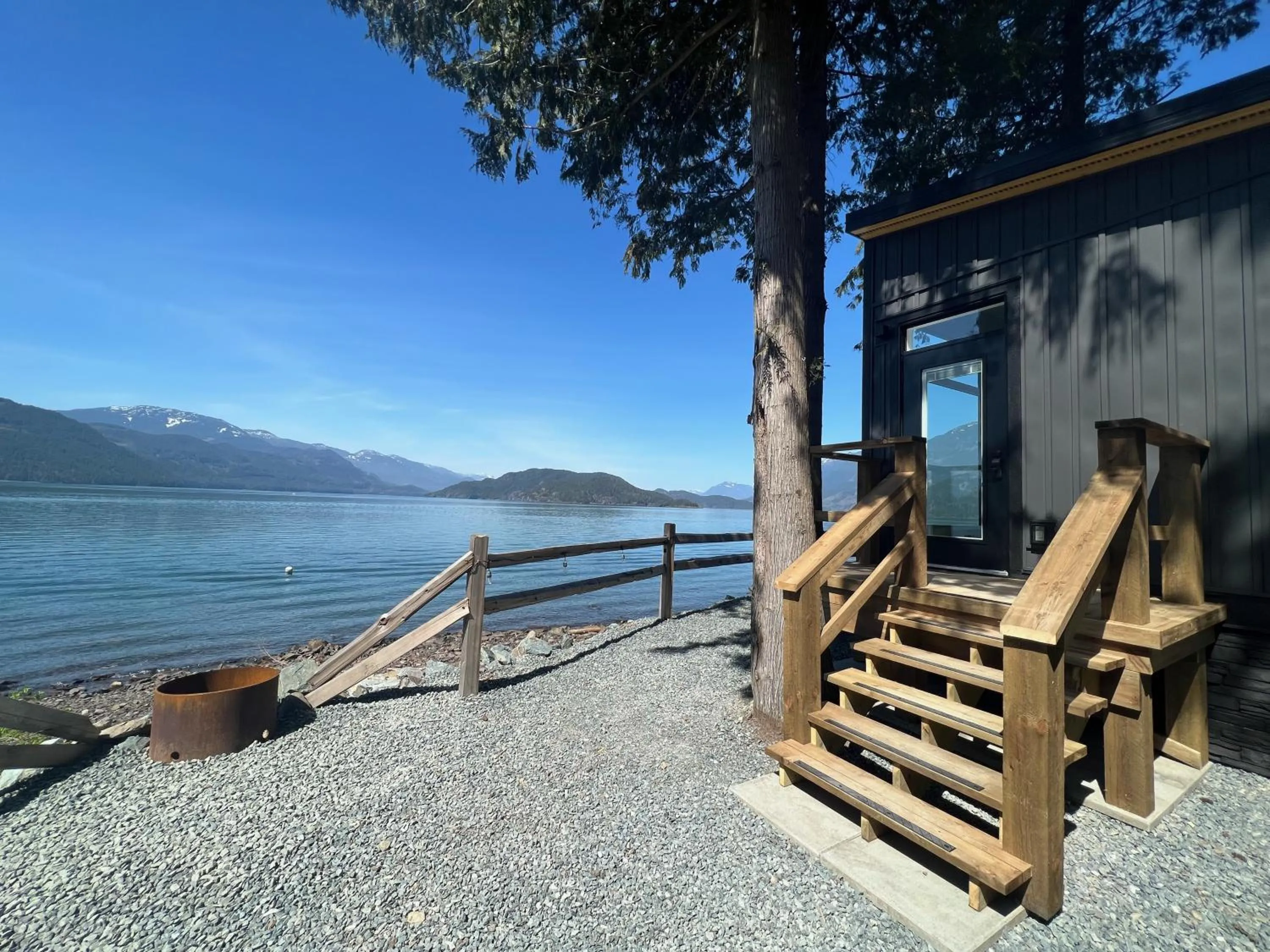 The Lodge on Harrison Lake