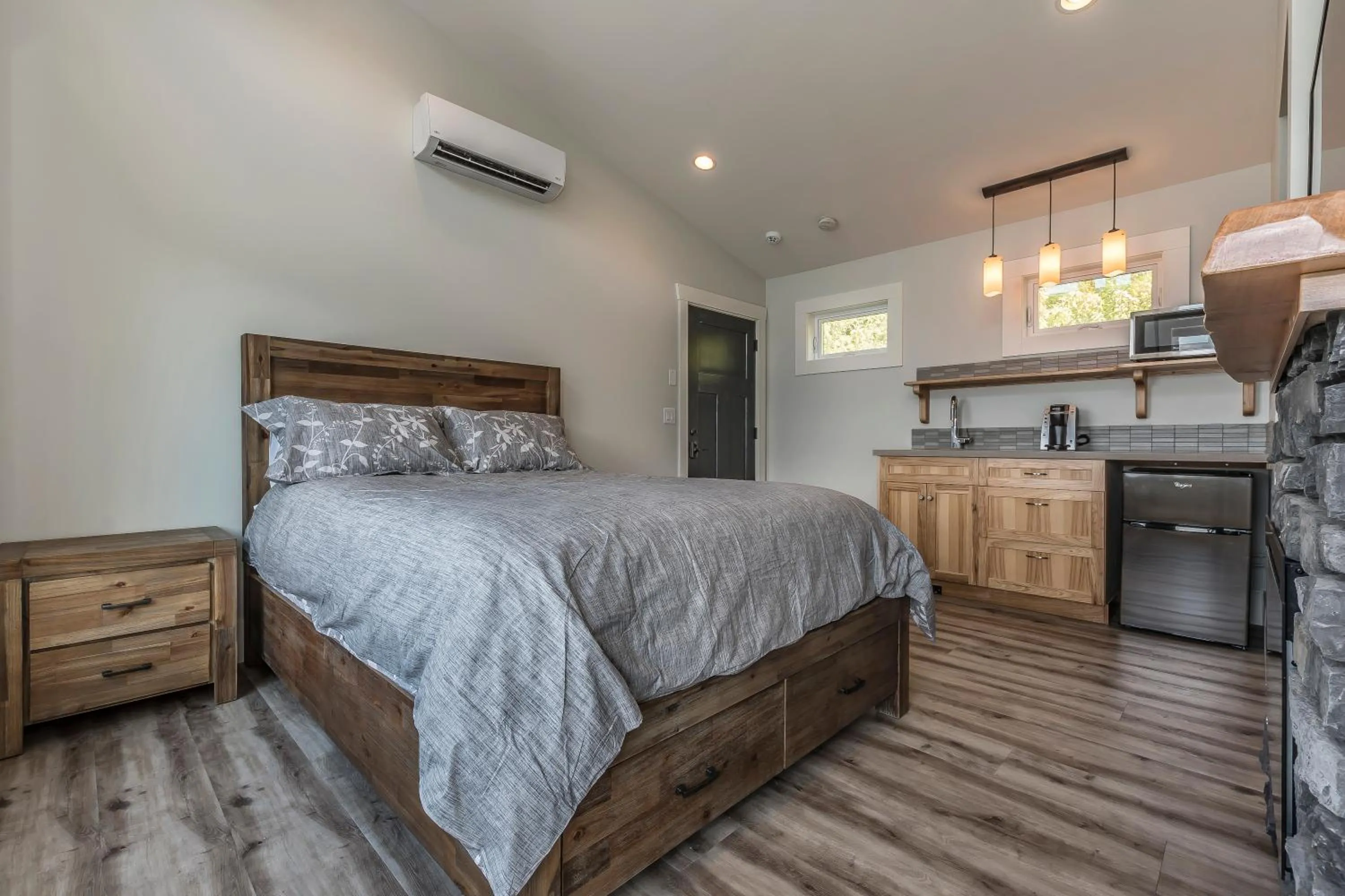 Bed in The Lodge on Harrison Lake