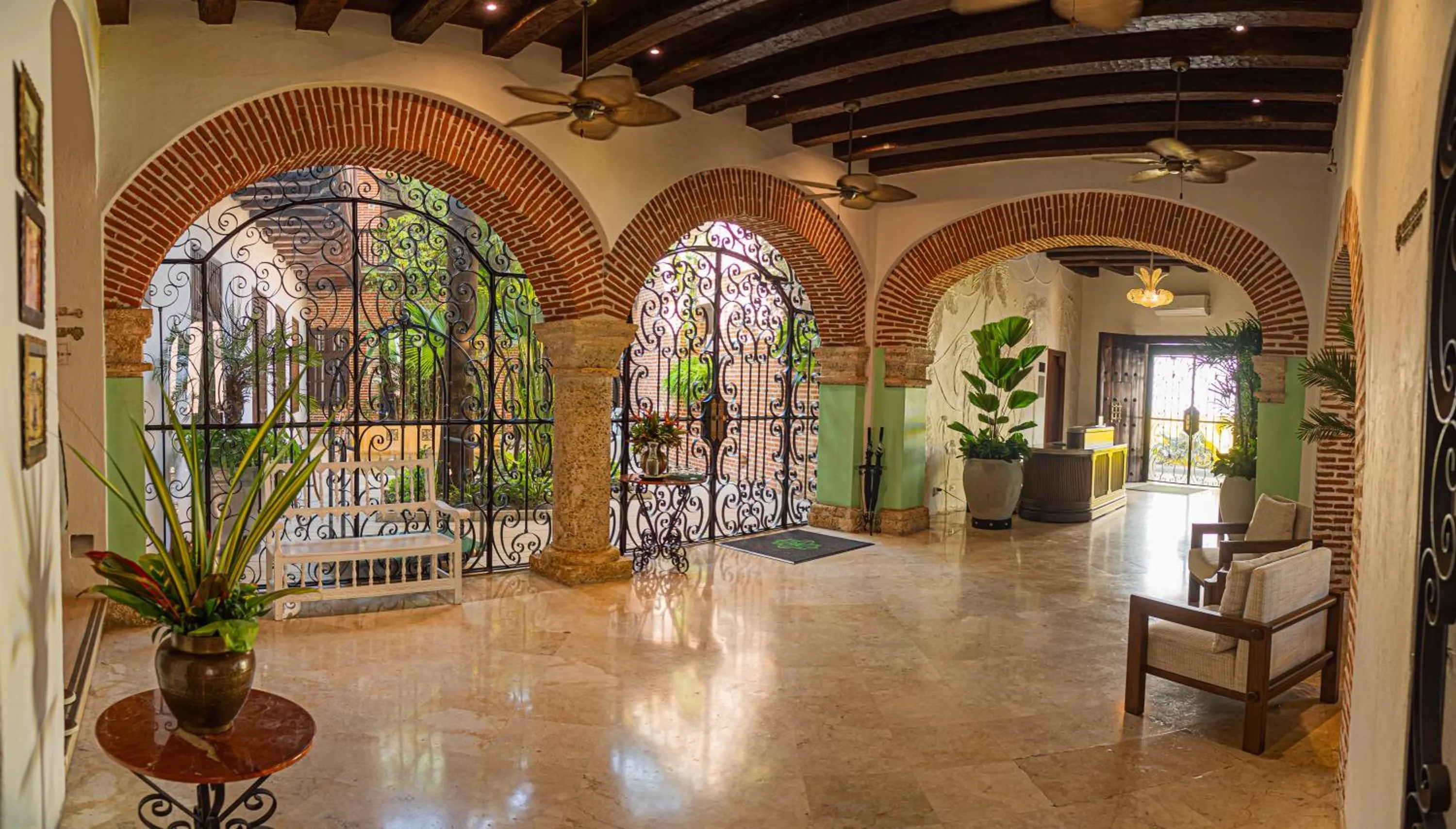 Lobby or reception in Hotel Capellán de Getsemaní