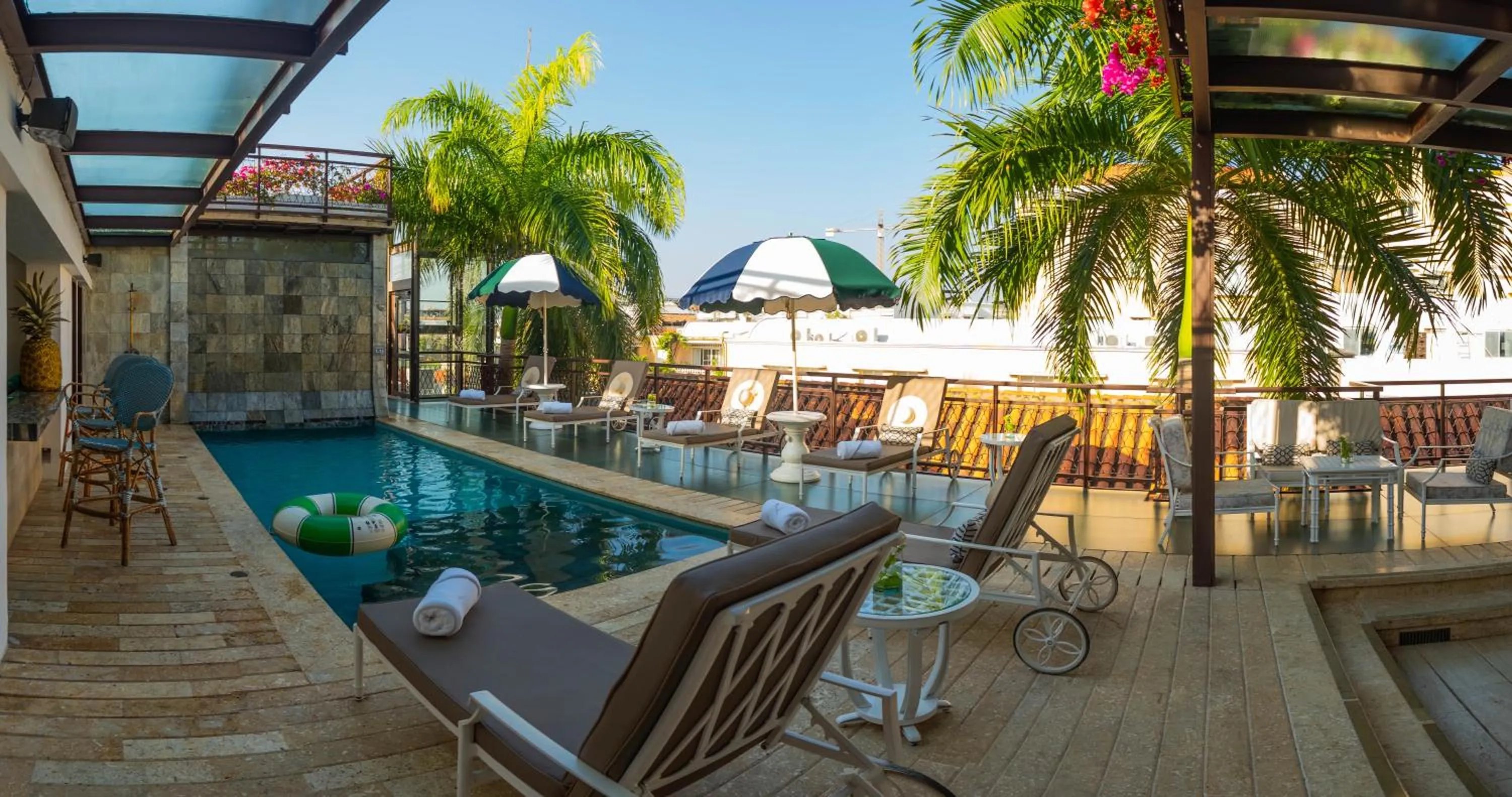 Pool view in Hotel Capellán de Getsemaní