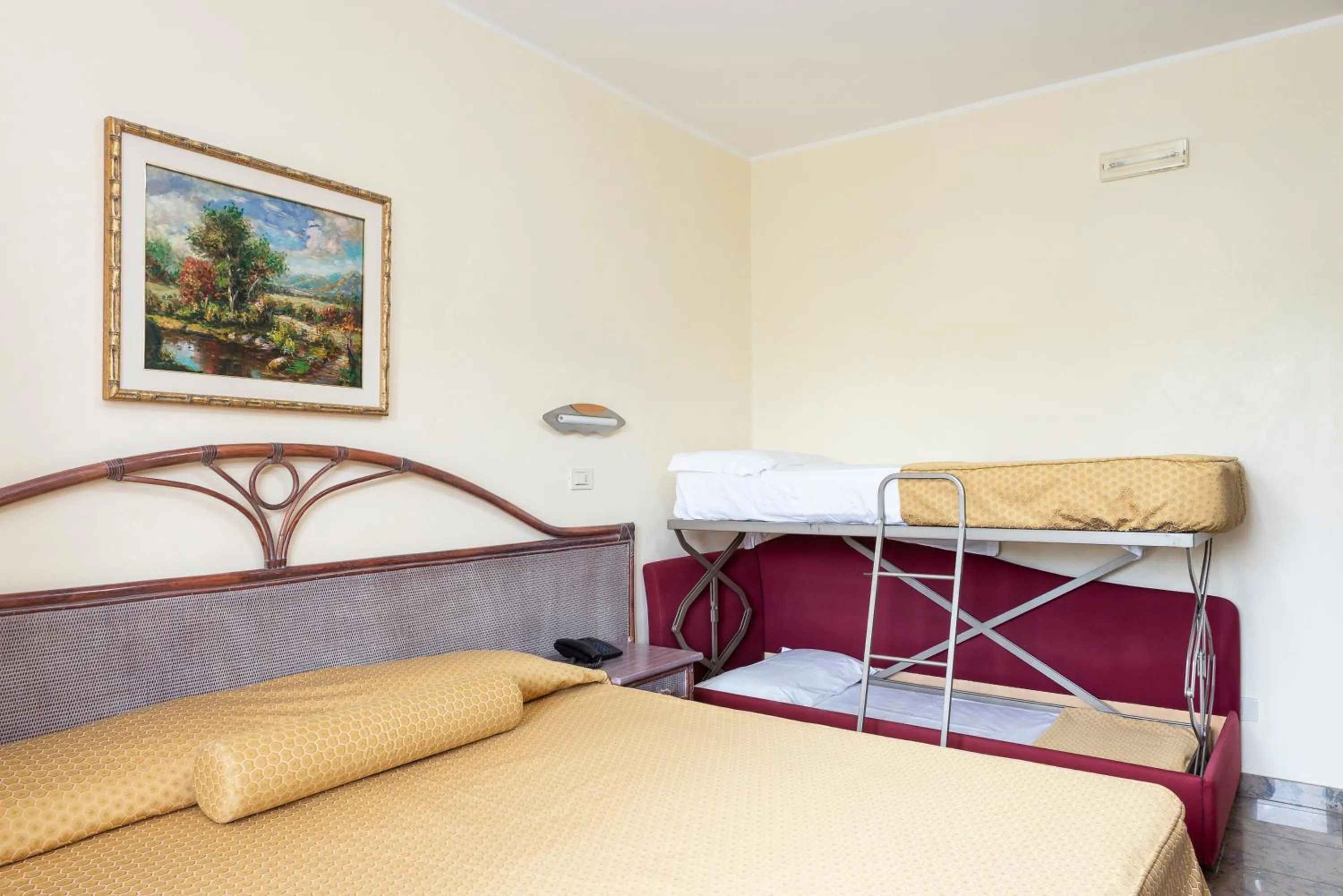 Bed in Park Hotel Valle Clavia
