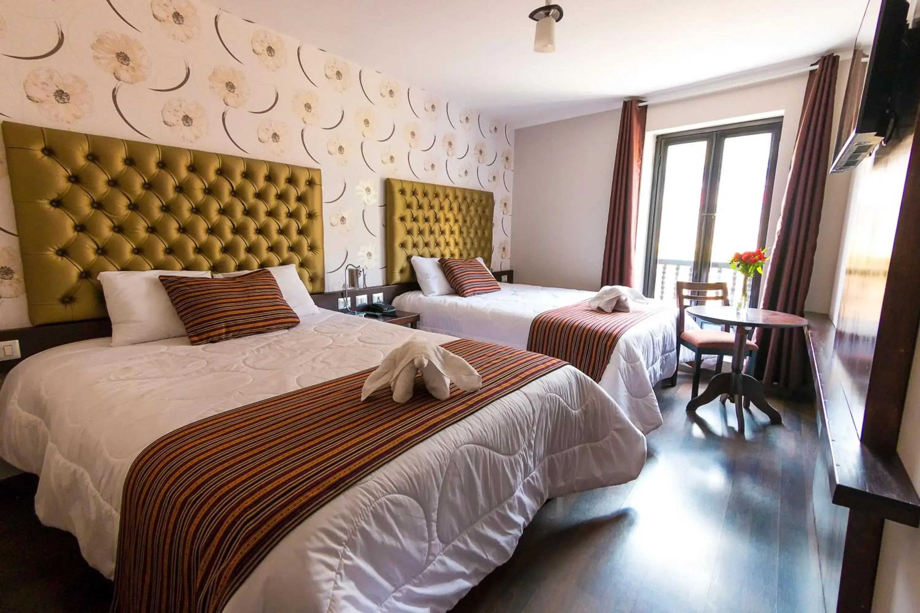 City view, Bed in Ureta Hotel City view, Bed in Ureta Hotel