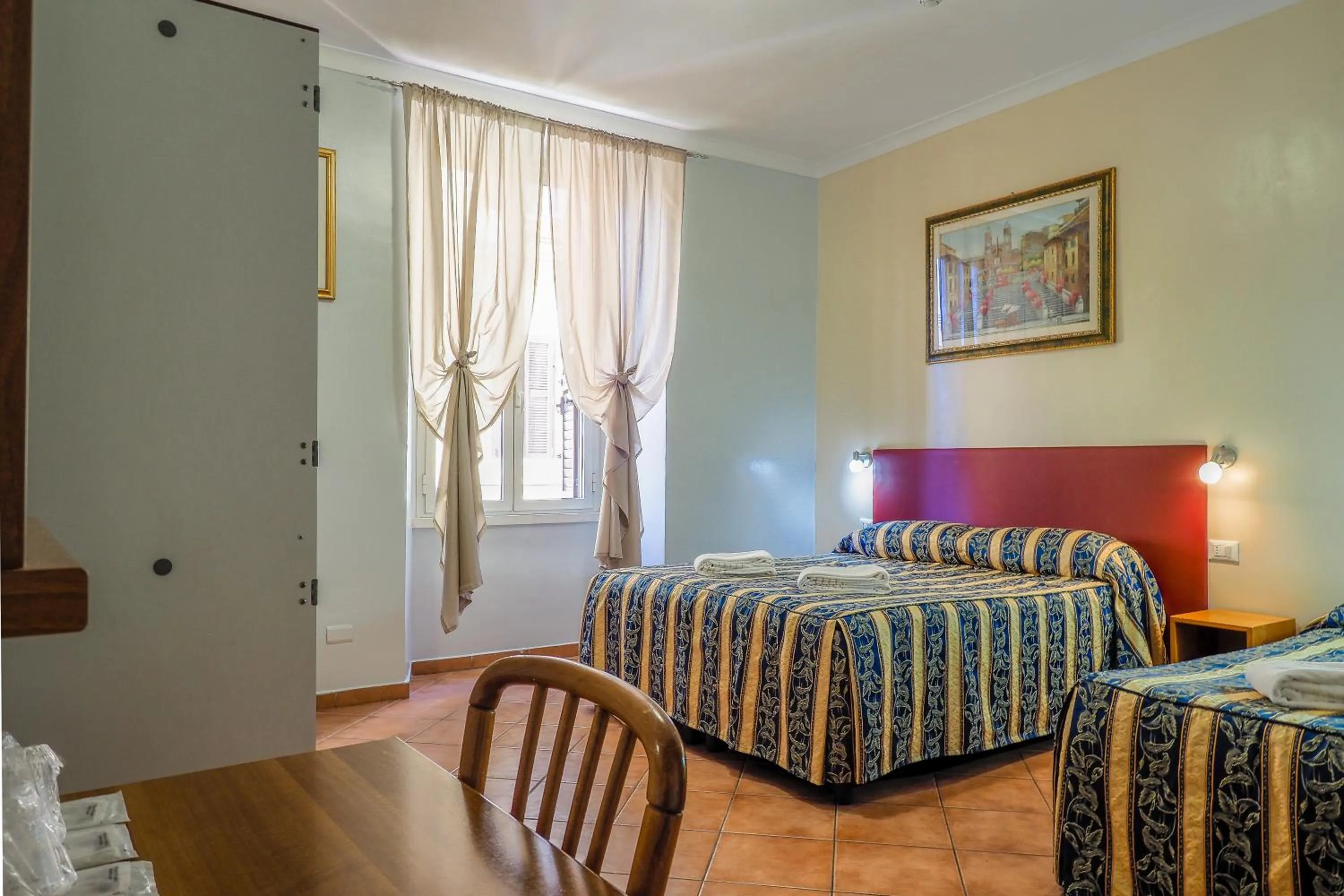 Bed in Alessandro Palace & Bar