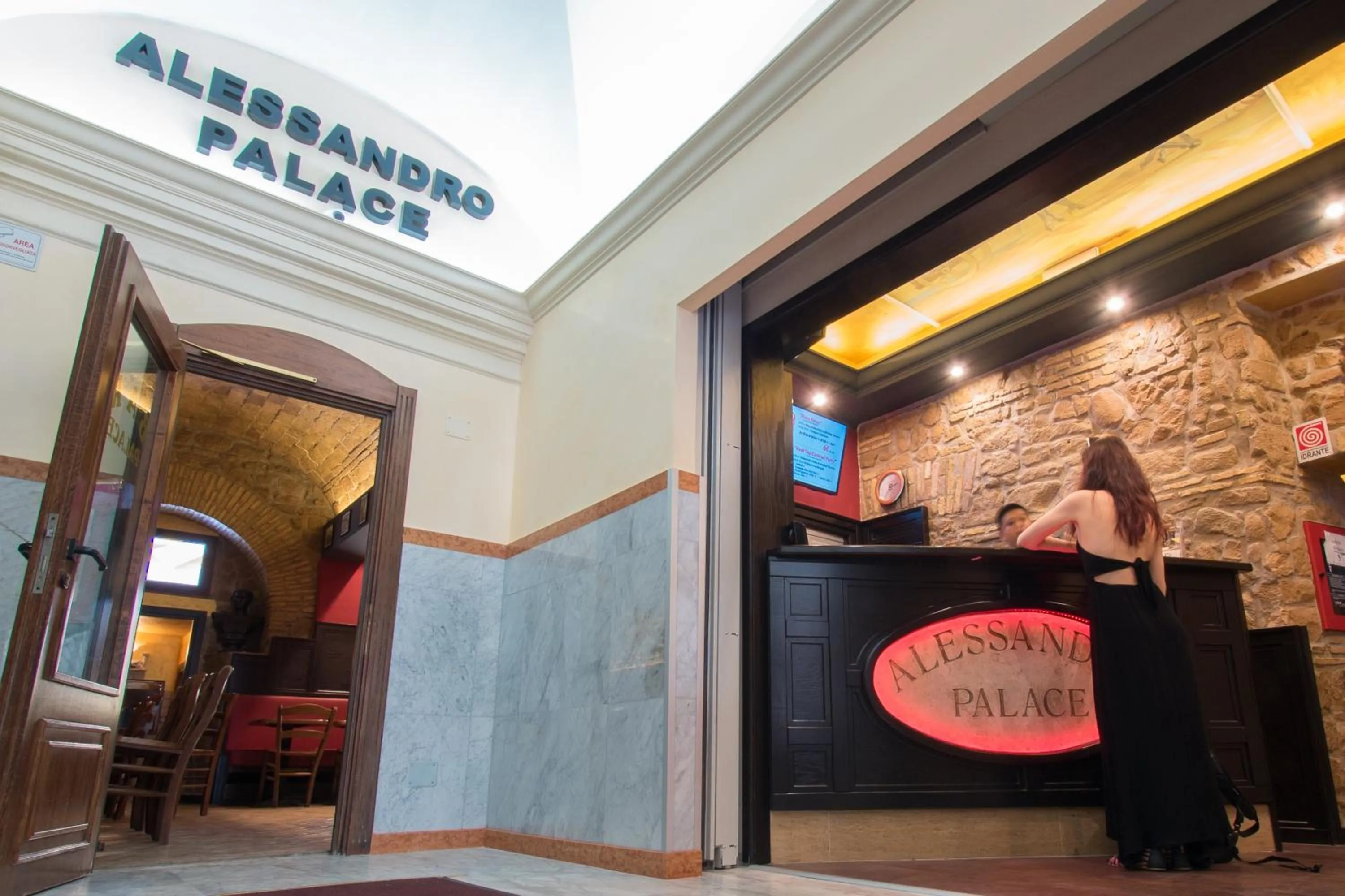 Lobby or reception in Alessandro Palace & Bar