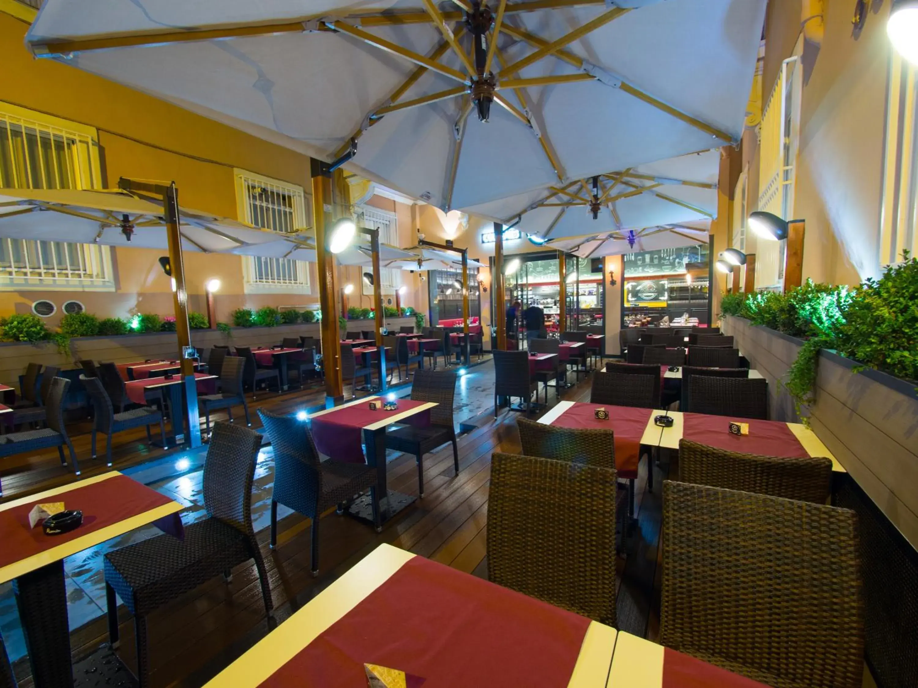 Restaurant/places to eat in Alessandro Palace & Bar Restaurant/places to eat in Alessandro Palace & Bar