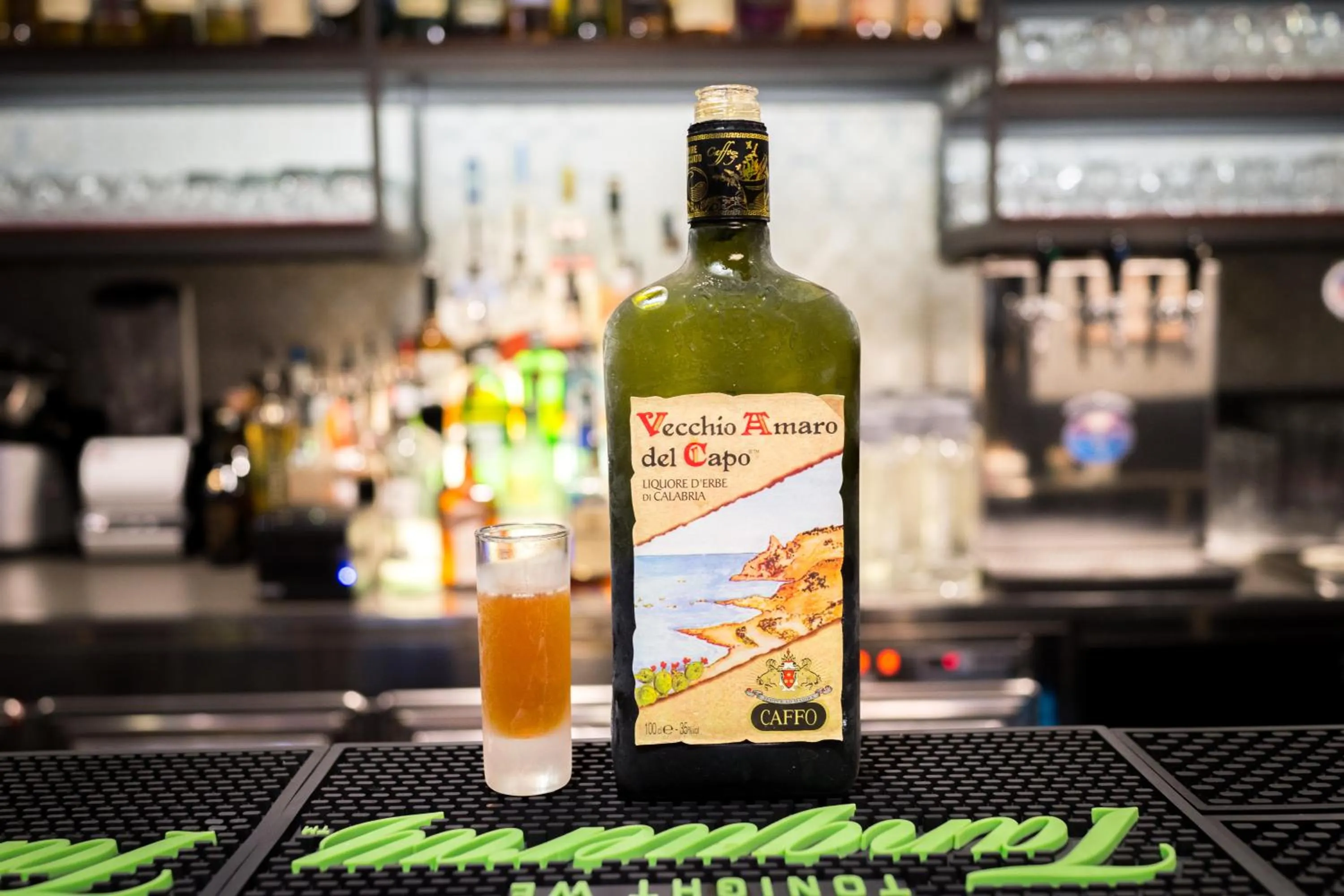 Restaurant/places to eat in Alessandro Palace & Bar