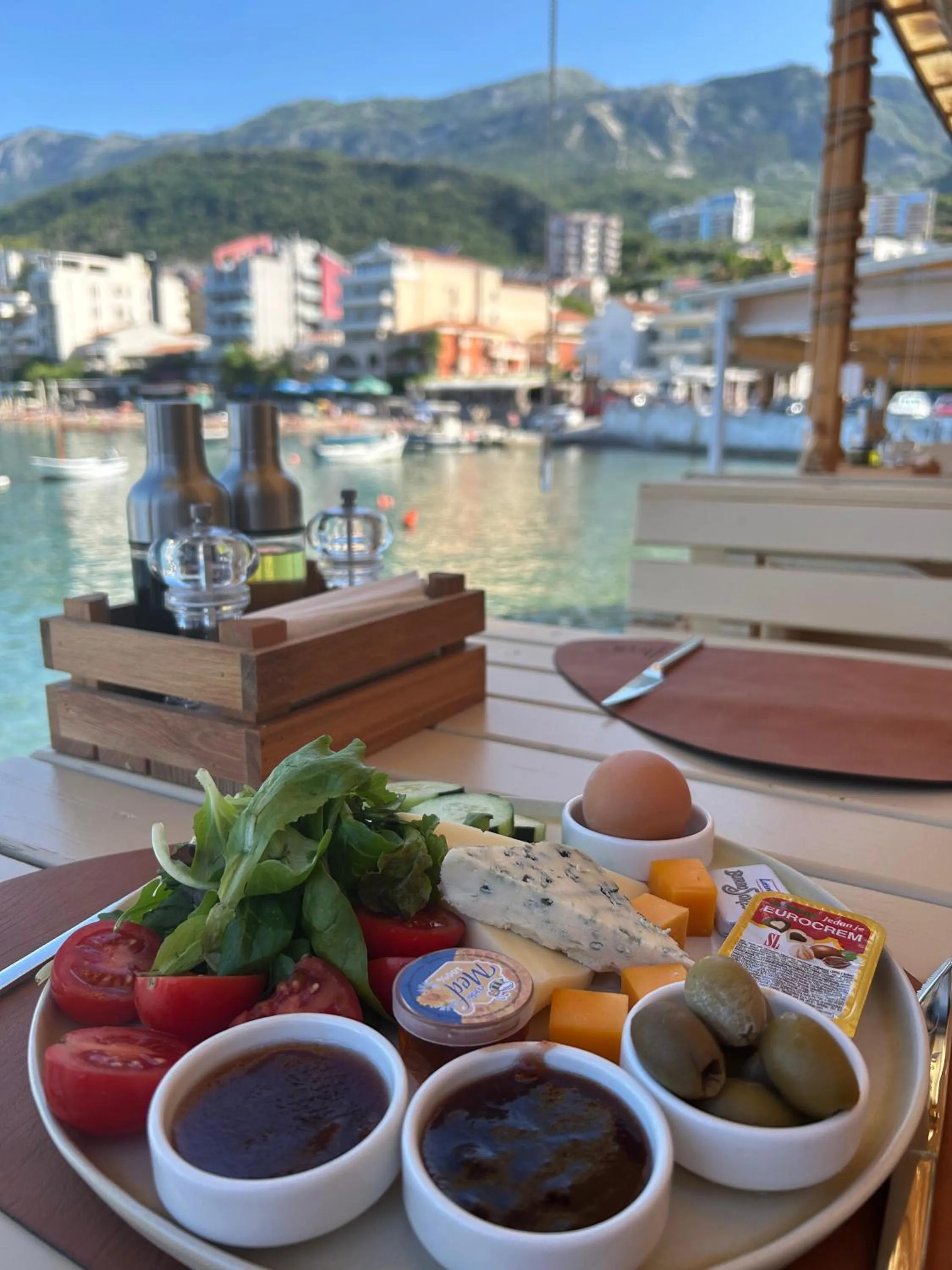 Breakfast in New Hotel Kuč By Marvel