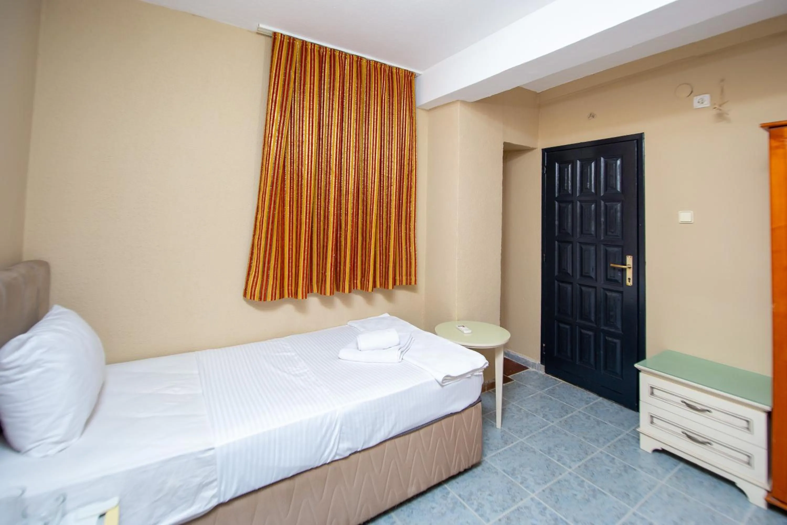 Bed in New Hotel Kuč By Marvel