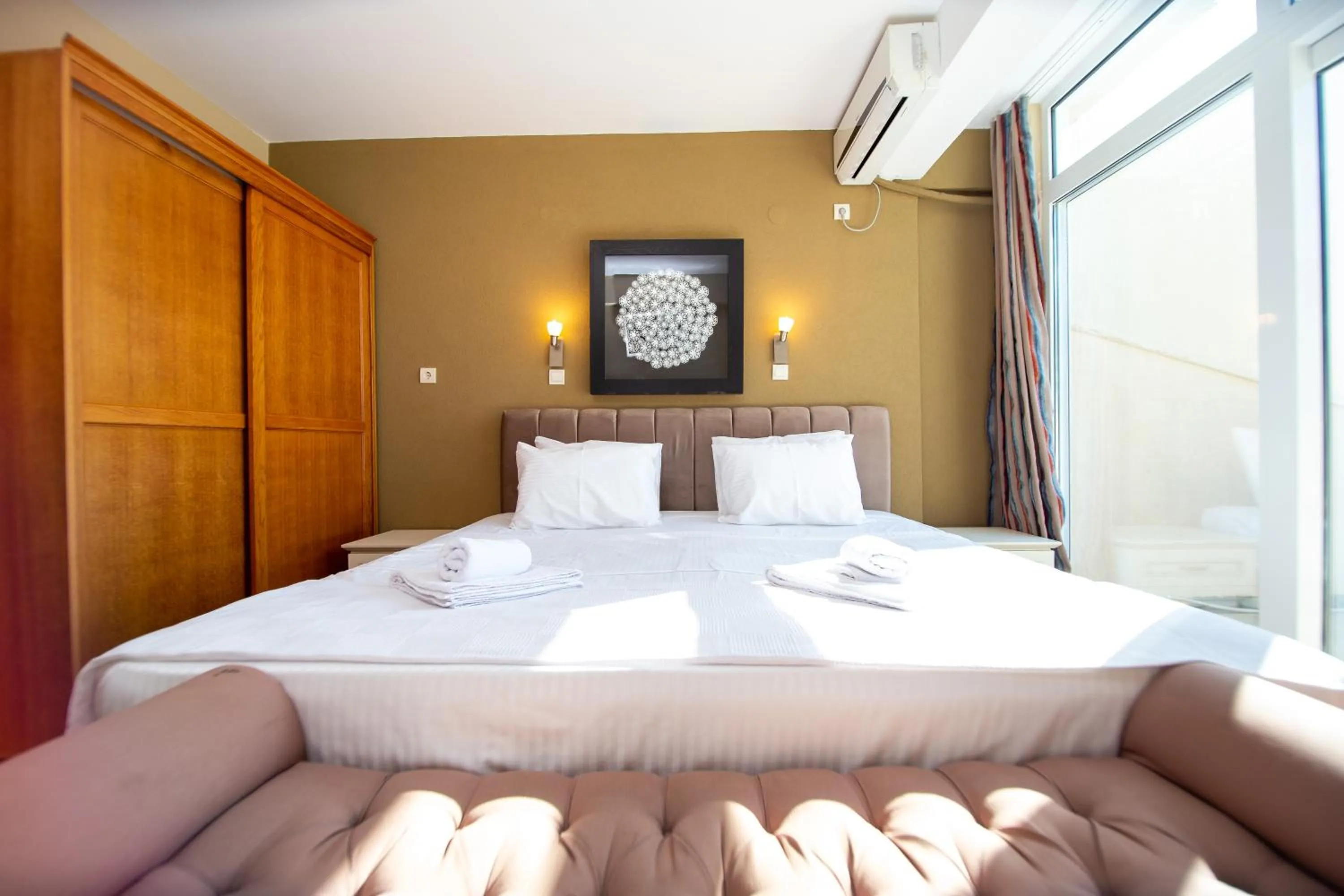 Bed in New Hotel Kuč By Marvel