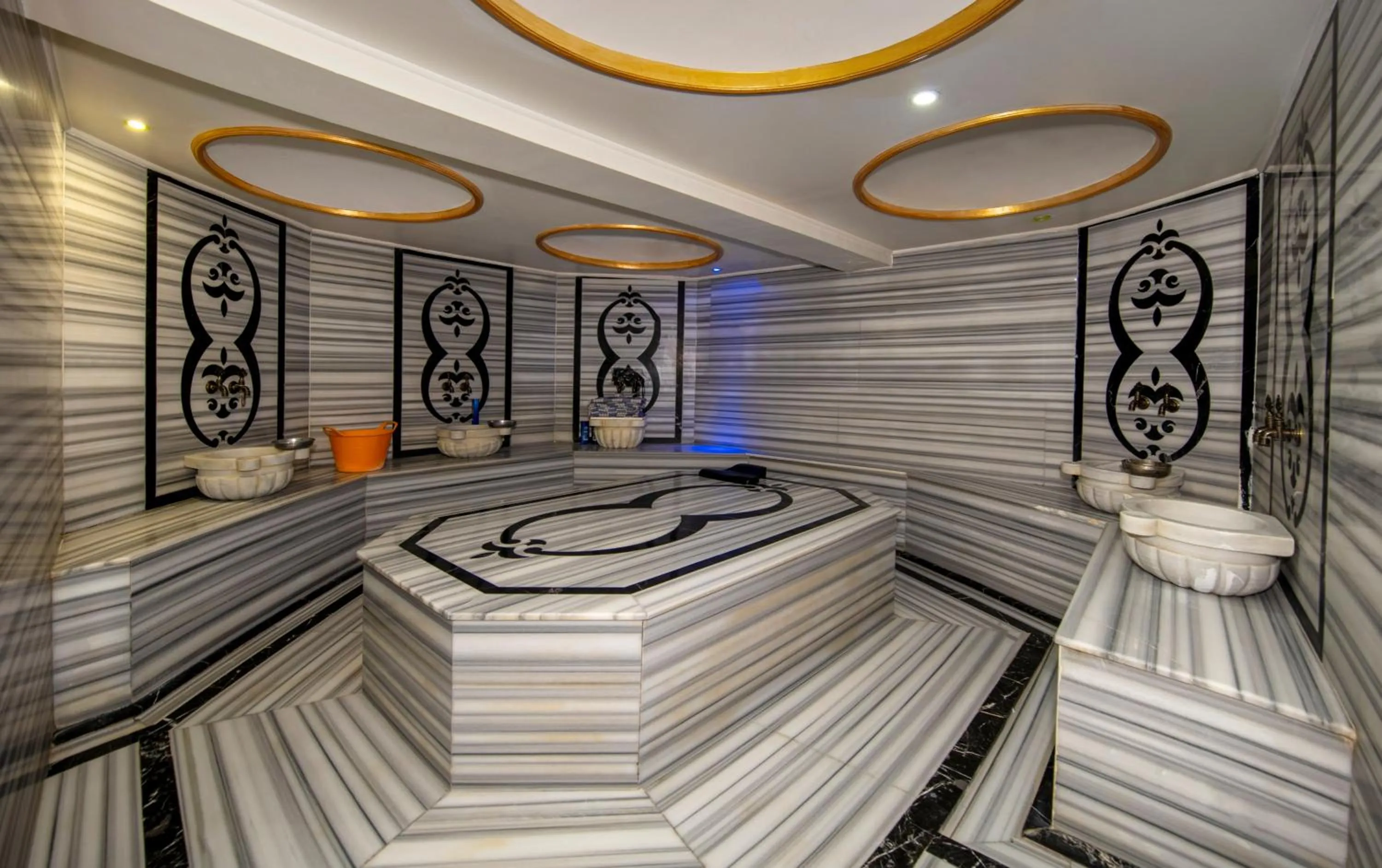 Squash in Tilia Hotel