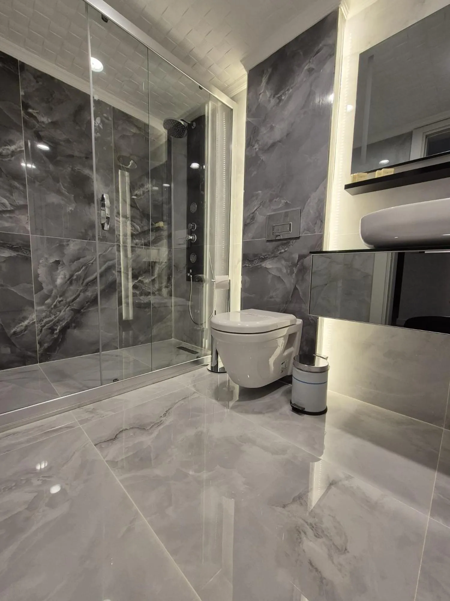 Shower in İstanbul Trend Hotel Old City