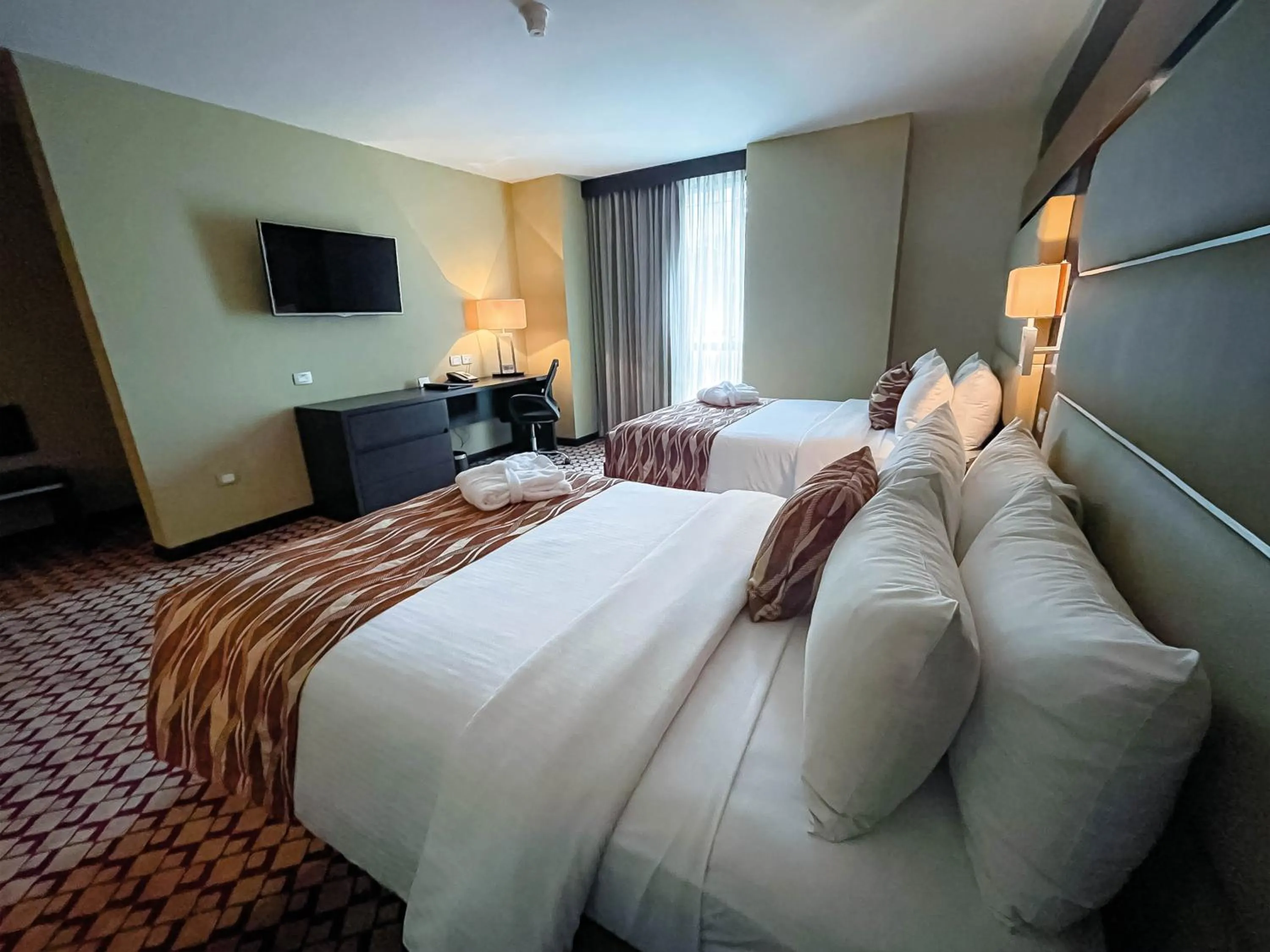 Bed in Waldorf Hotel