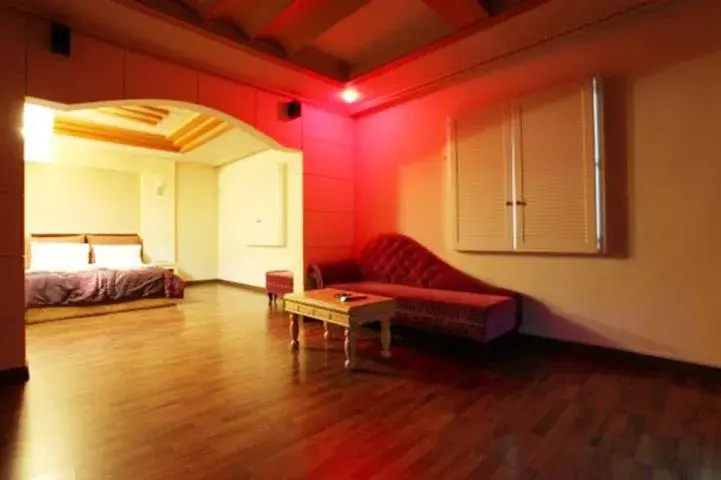 Motel Nine Motel Nine