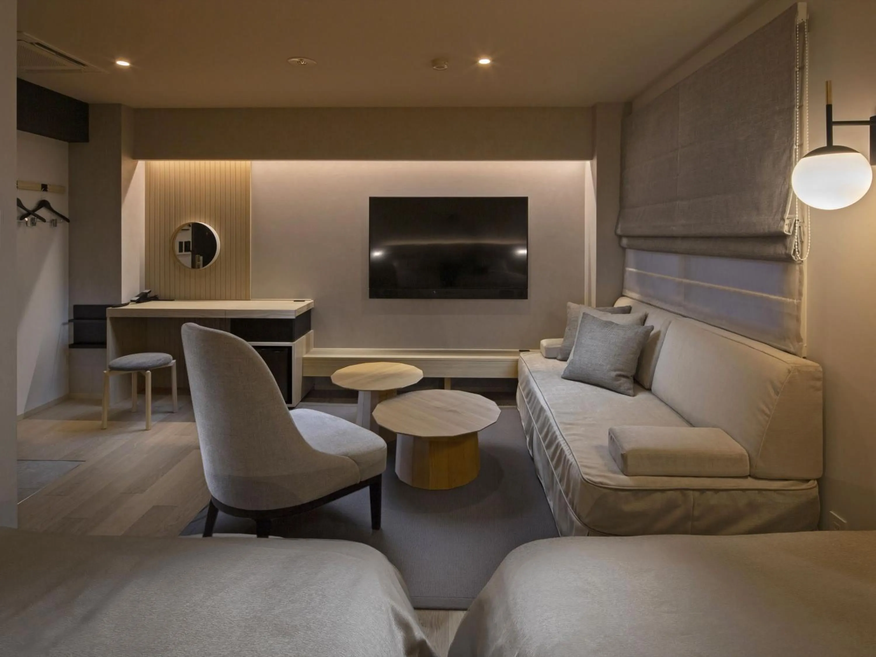 Photo of the whole room, Seating Area in Hotel Palace Nagoya