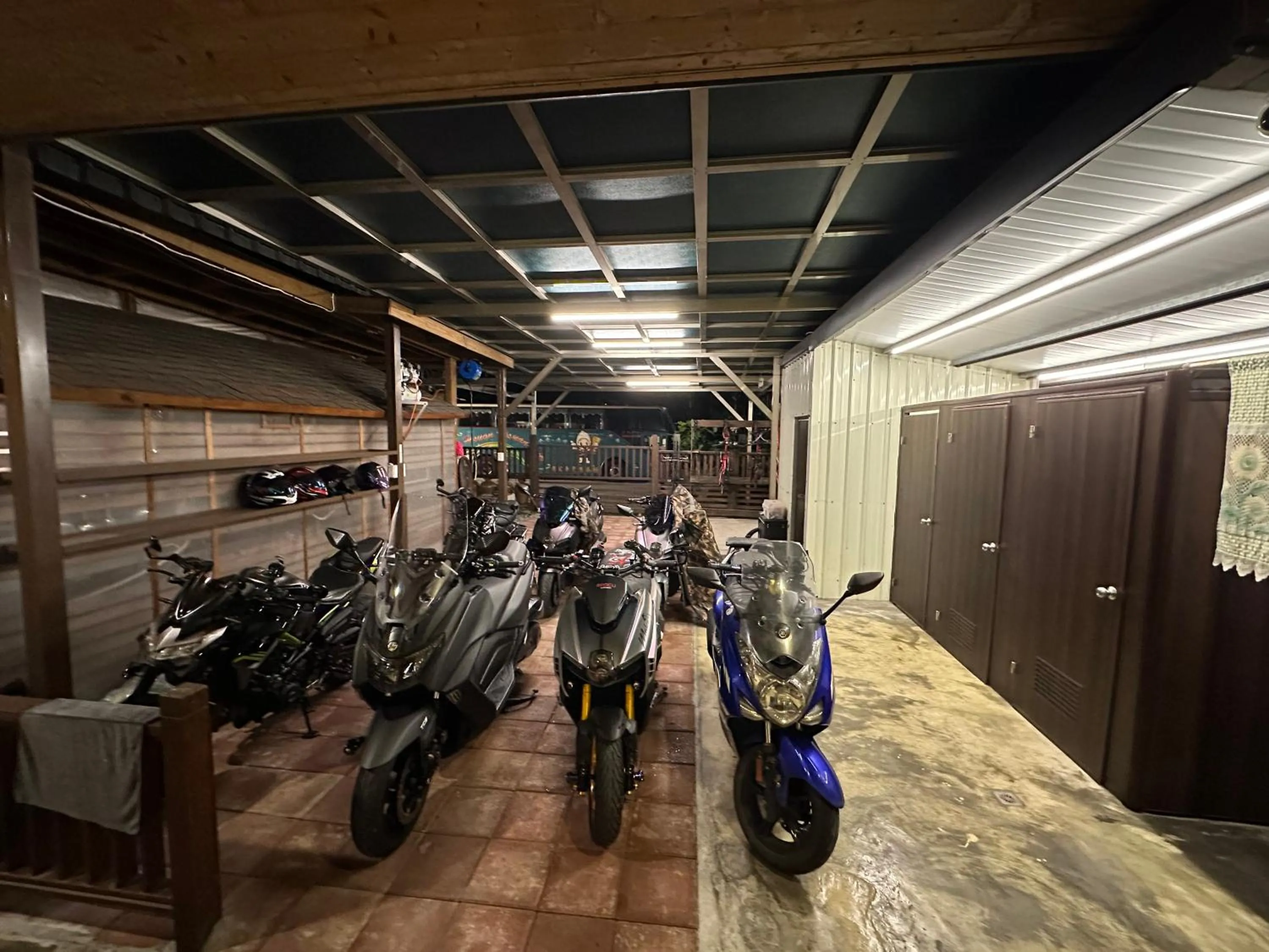 Cycling in Ying Tian Ye Homestay