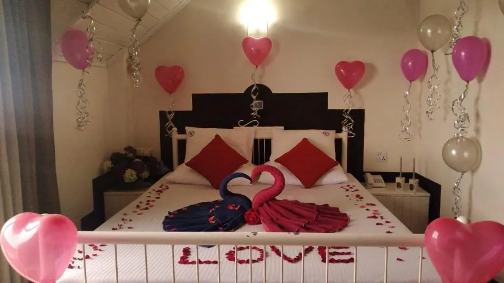 Bed in Misty Paradise of Lake Gregory
