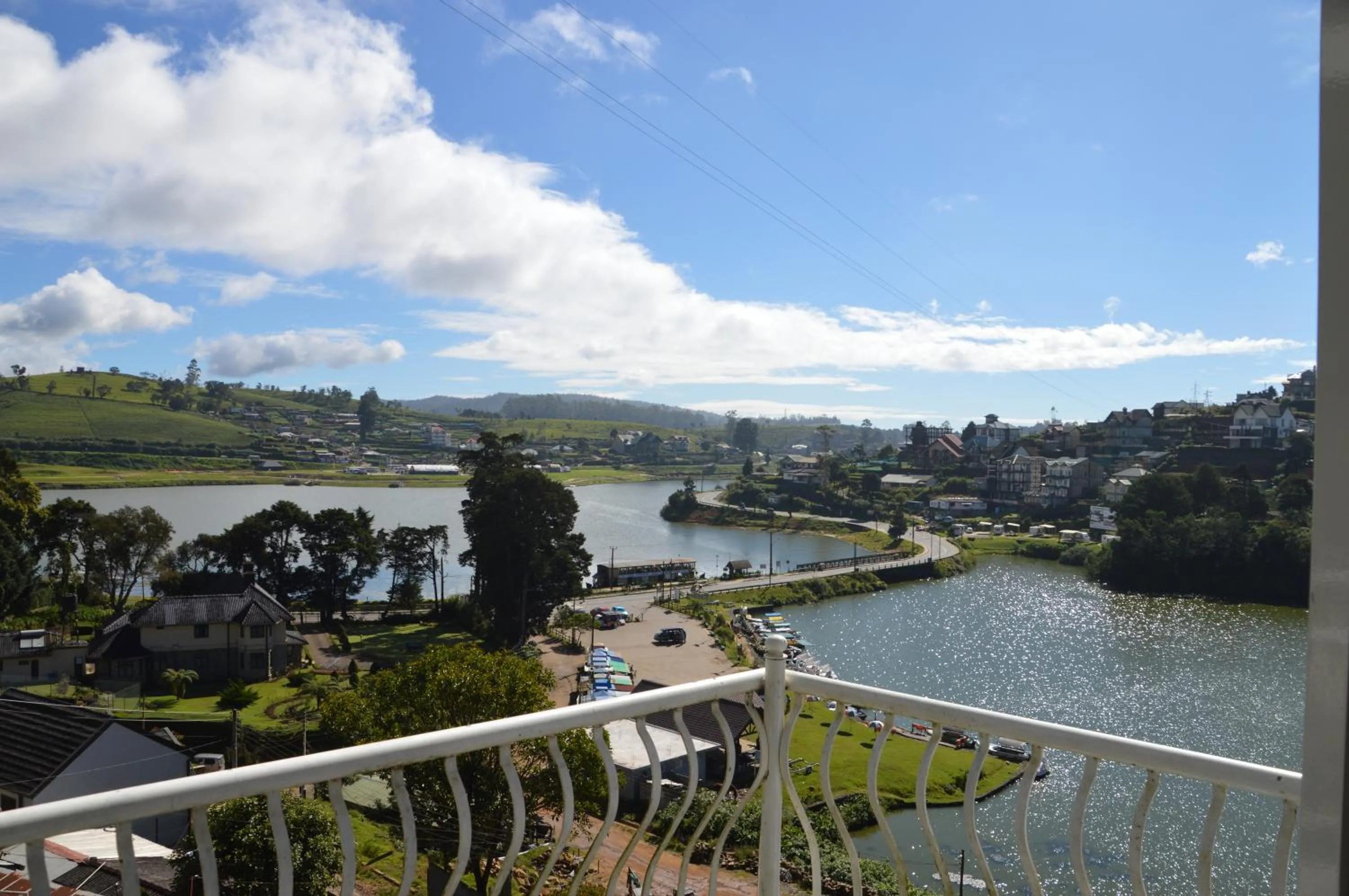 Balcony/Terrace in Misty Paradise of Lake Gregory