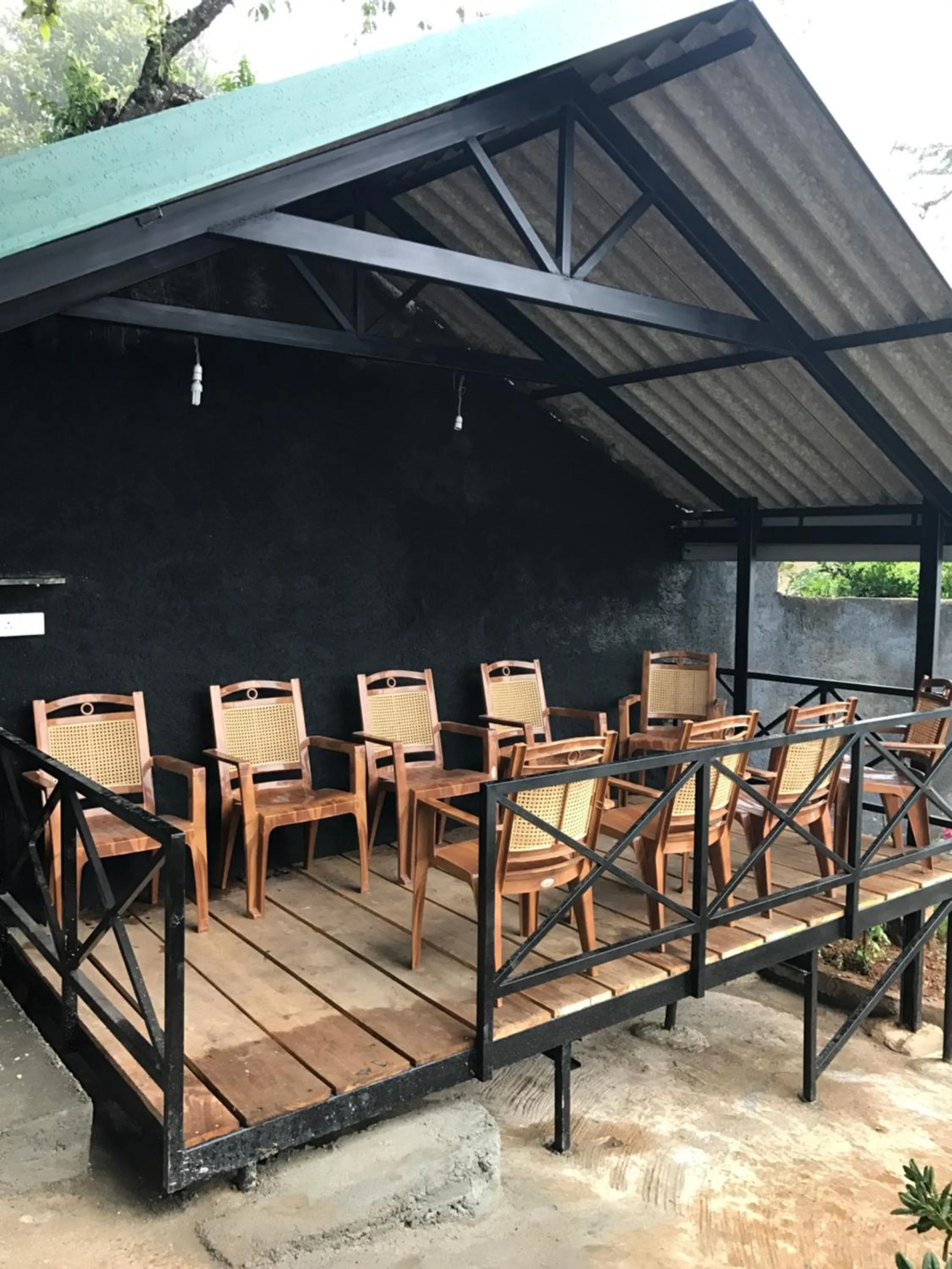Patio in Misty Paradise of Lake Gregory