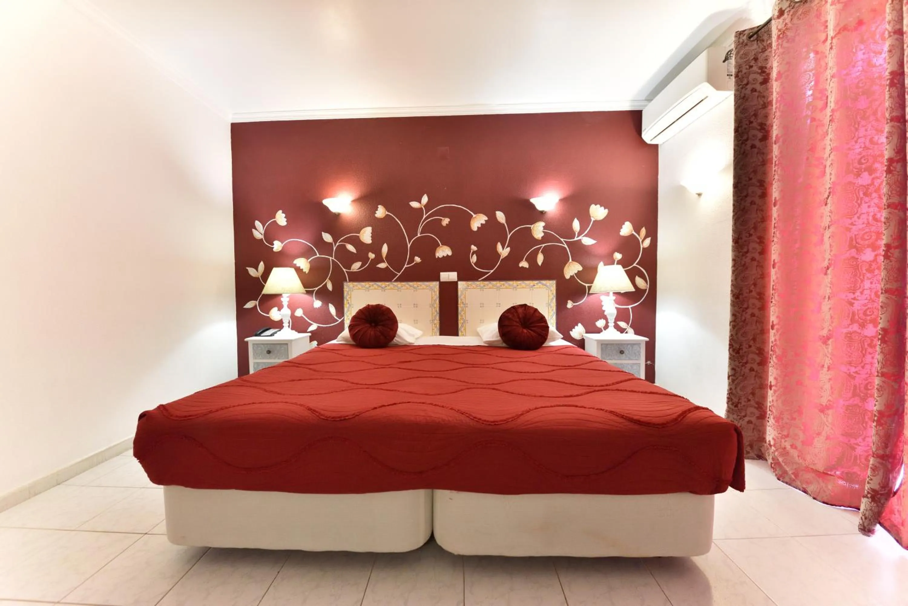 Bed in Hotel Bejense