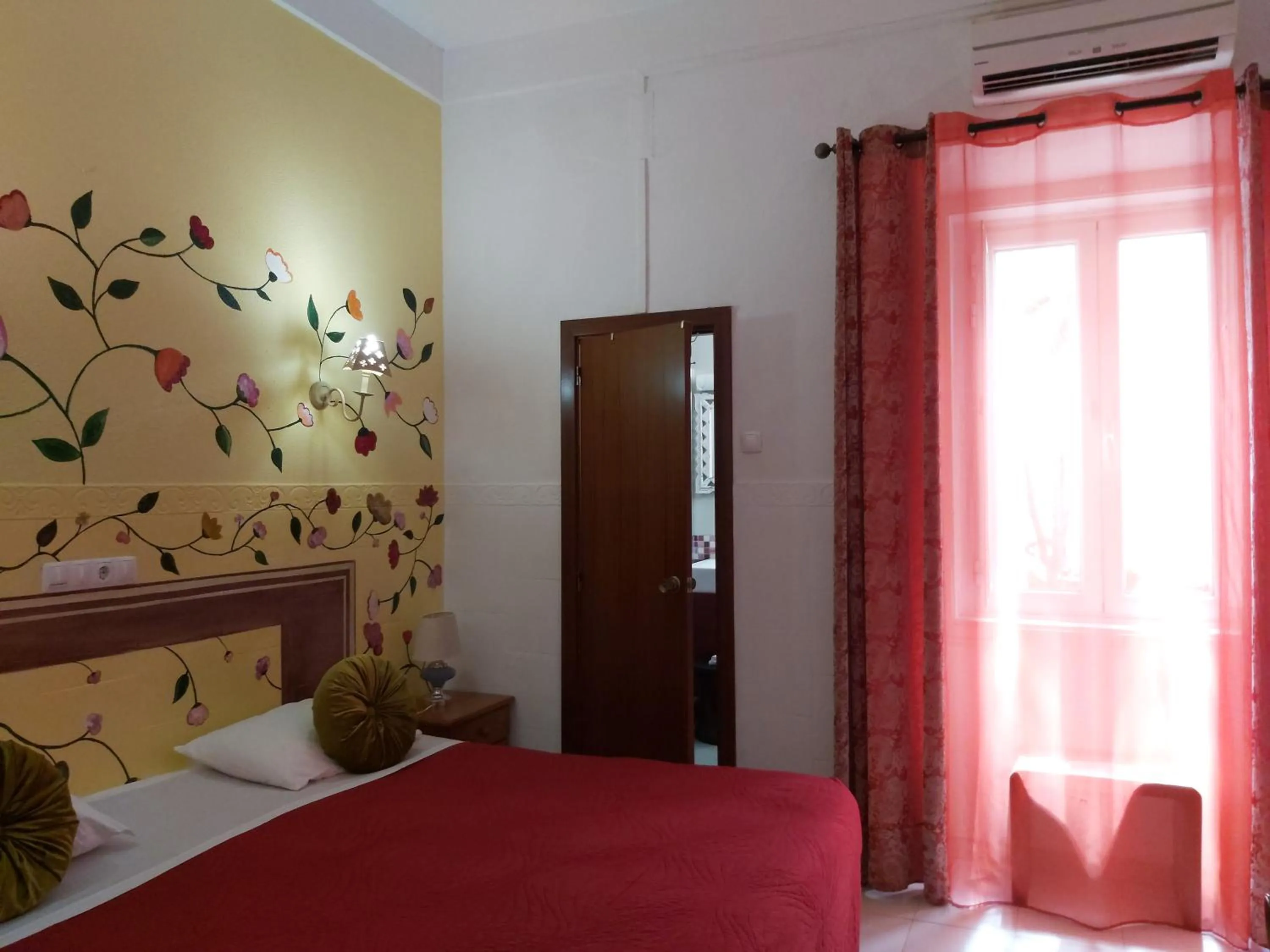 Bed in Hotel Bejense