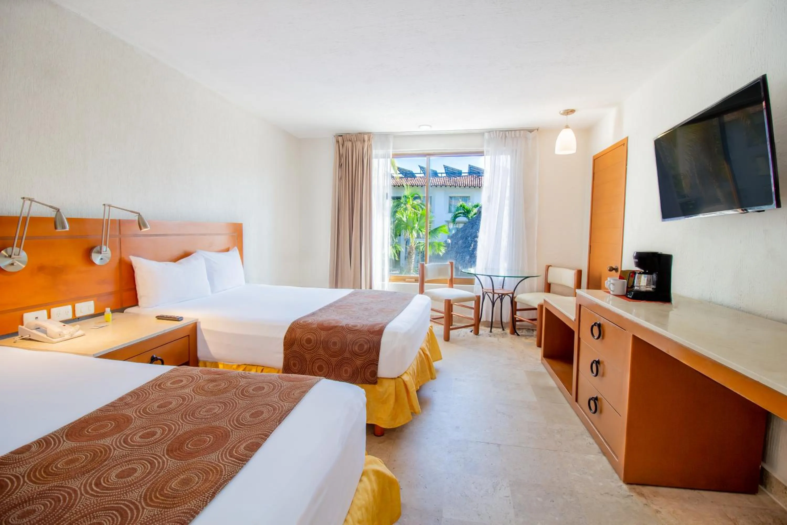 View (from property/room), Bed in Plaza Pelicanos Club Beach Resort All Inclusive