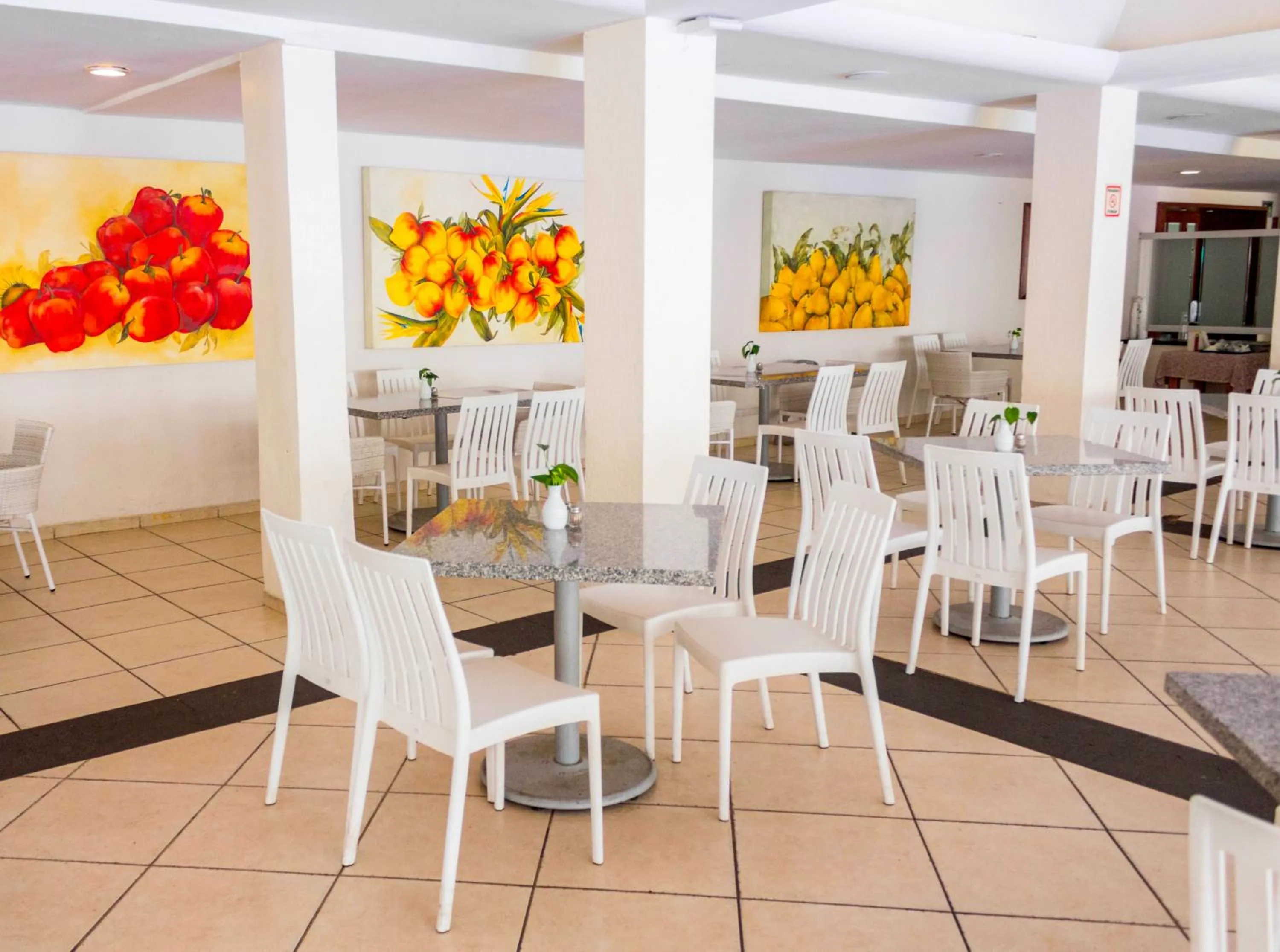 Restaurant/places to eat in Plaza Pelicanos Club Beach Resort All Inclusive