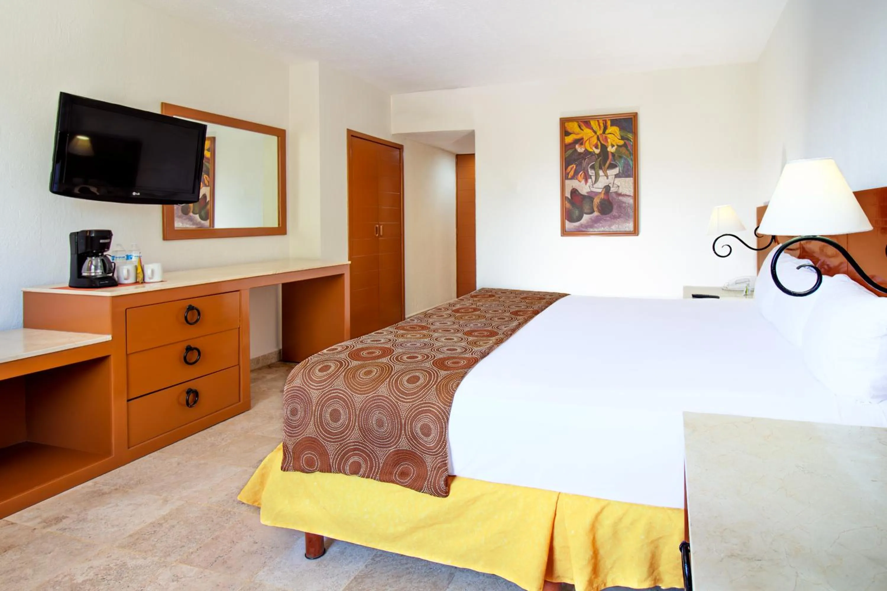 Bedroom, Bed in Plaza Pelicanos Club Beach Resort All Inclusive