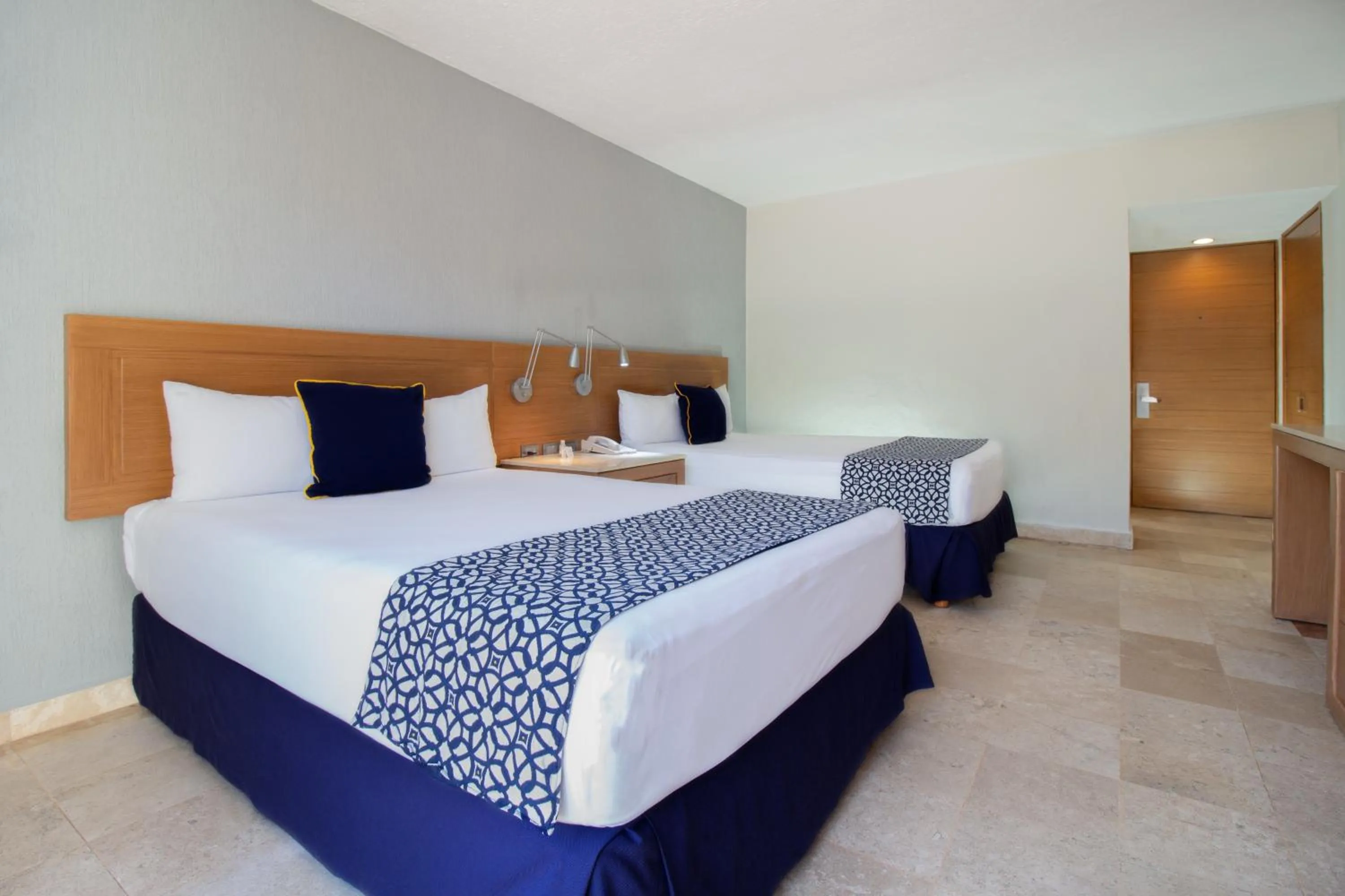 View (from property/room), Bed in Plaza Pelicanos Club Beach Resort All Inclusive