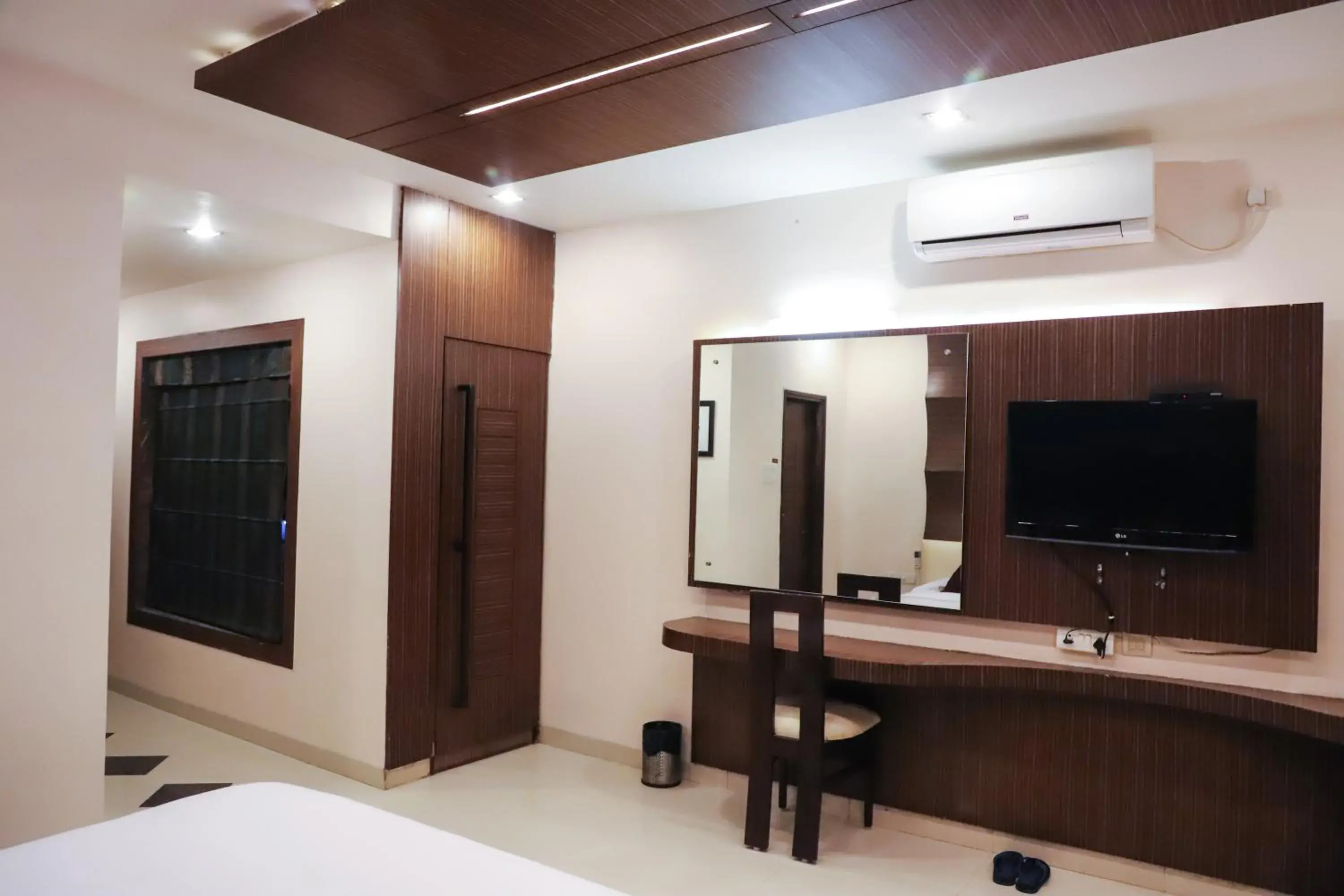 TV and multimedia, Bed in Vijan Palace TV and multimedia, Bed in Vijan Palace