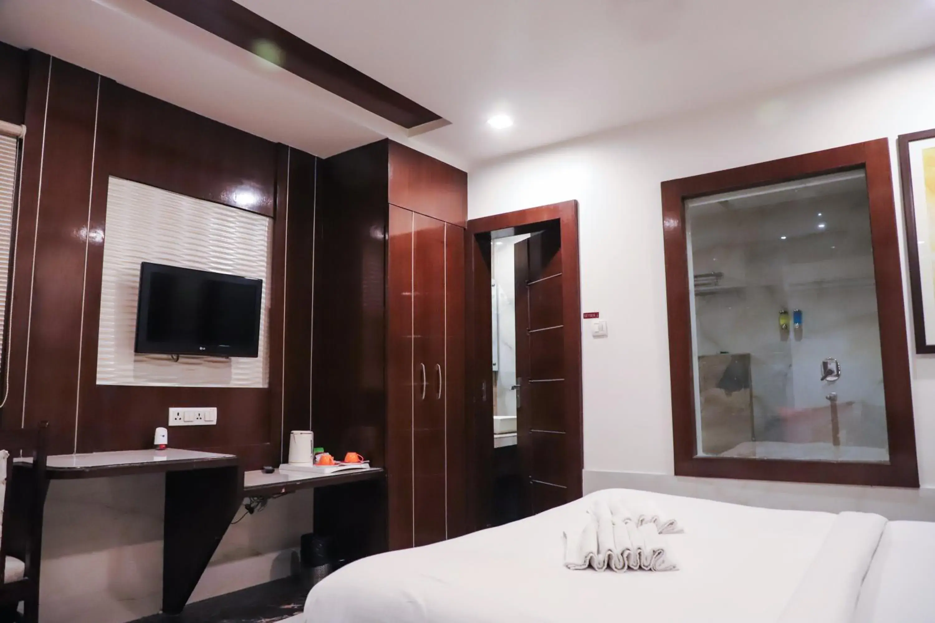 TV and multimedia, Bed in Vijan Palace TV and multimedia, Bed in Vijan Palace