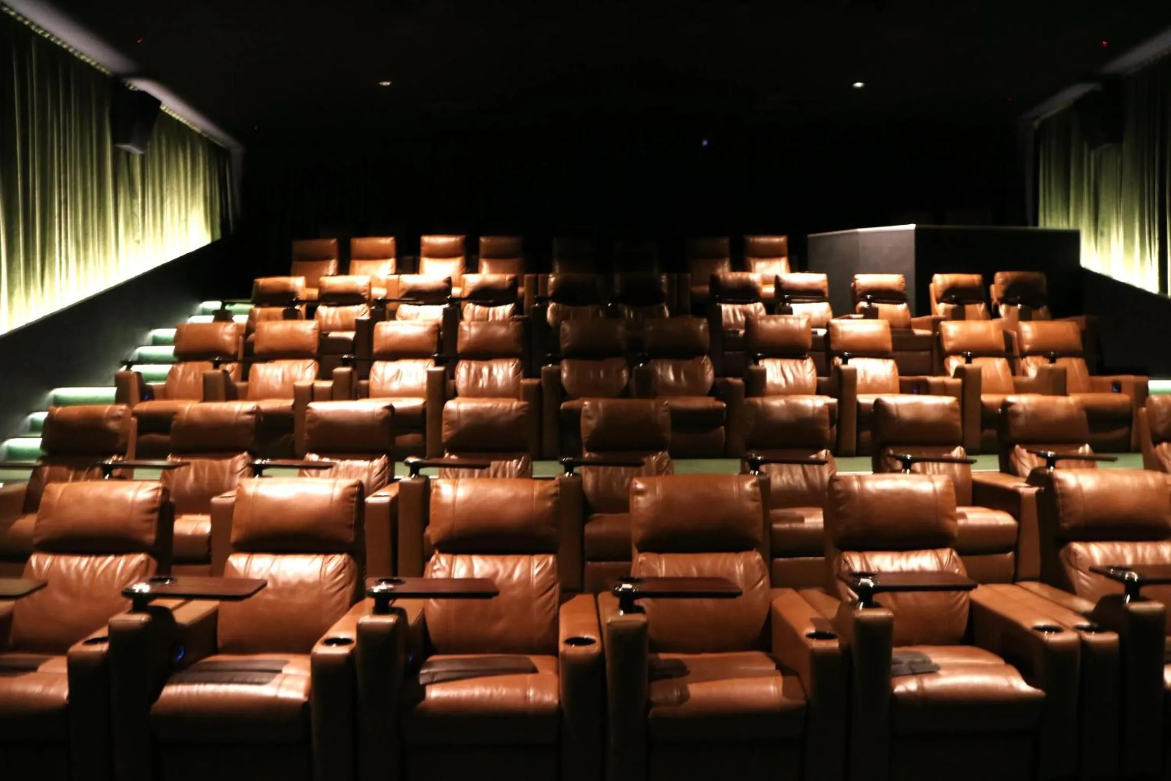 Entertainment in Corowa Golf Club Motel