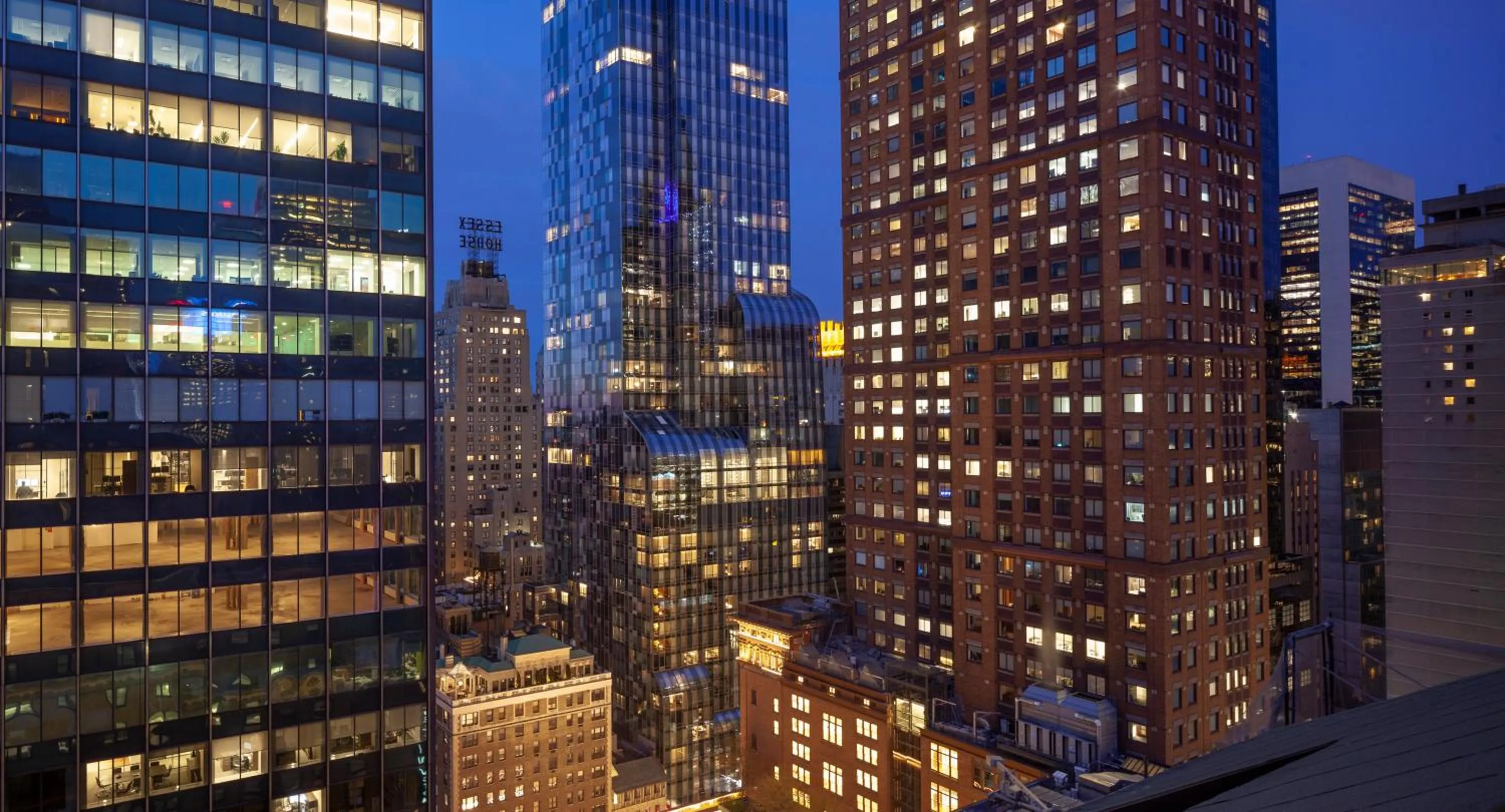 Nearby landmark in The Manhattan Club